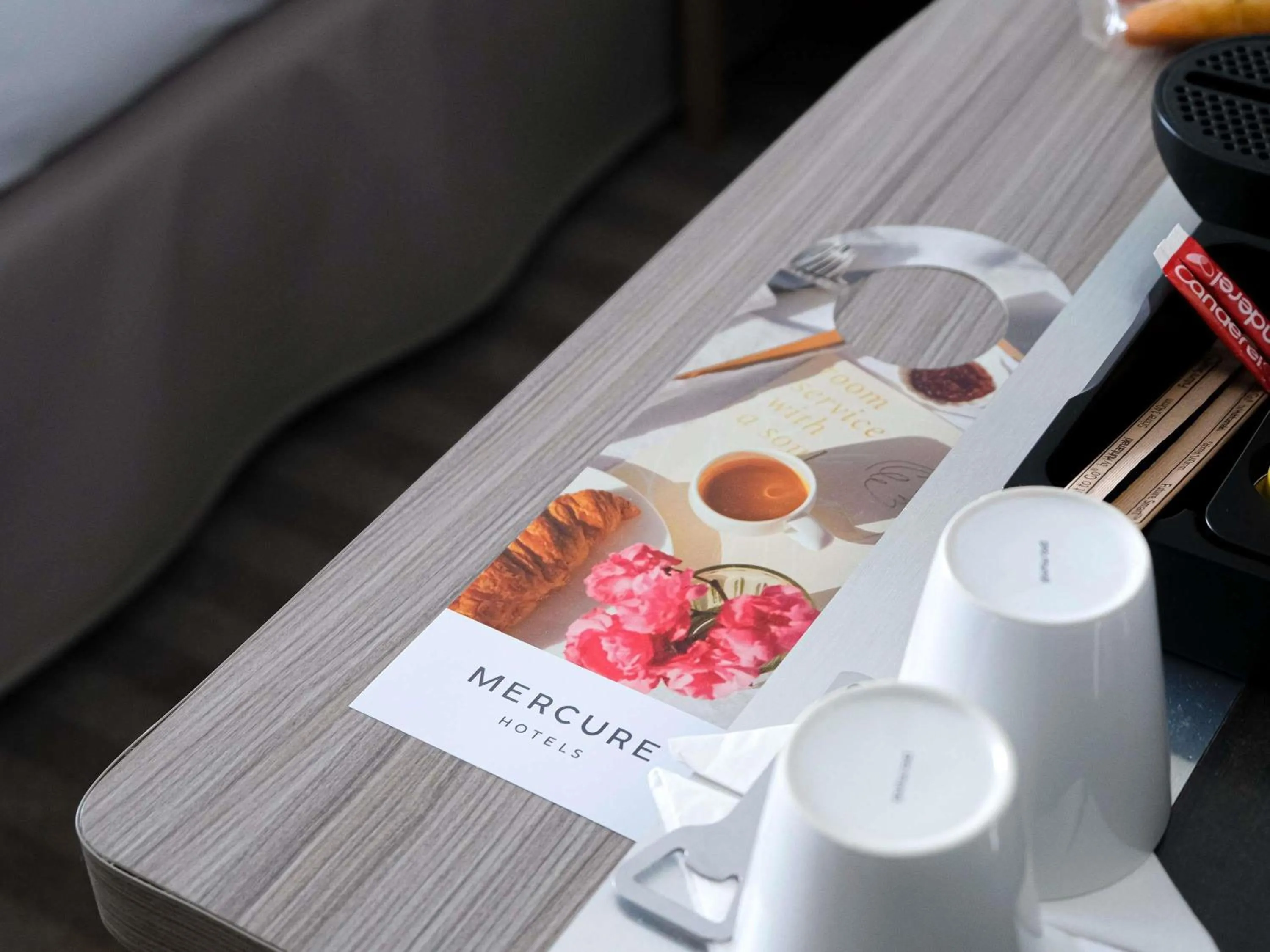 Bedroom in Mercure Toulouse Sud