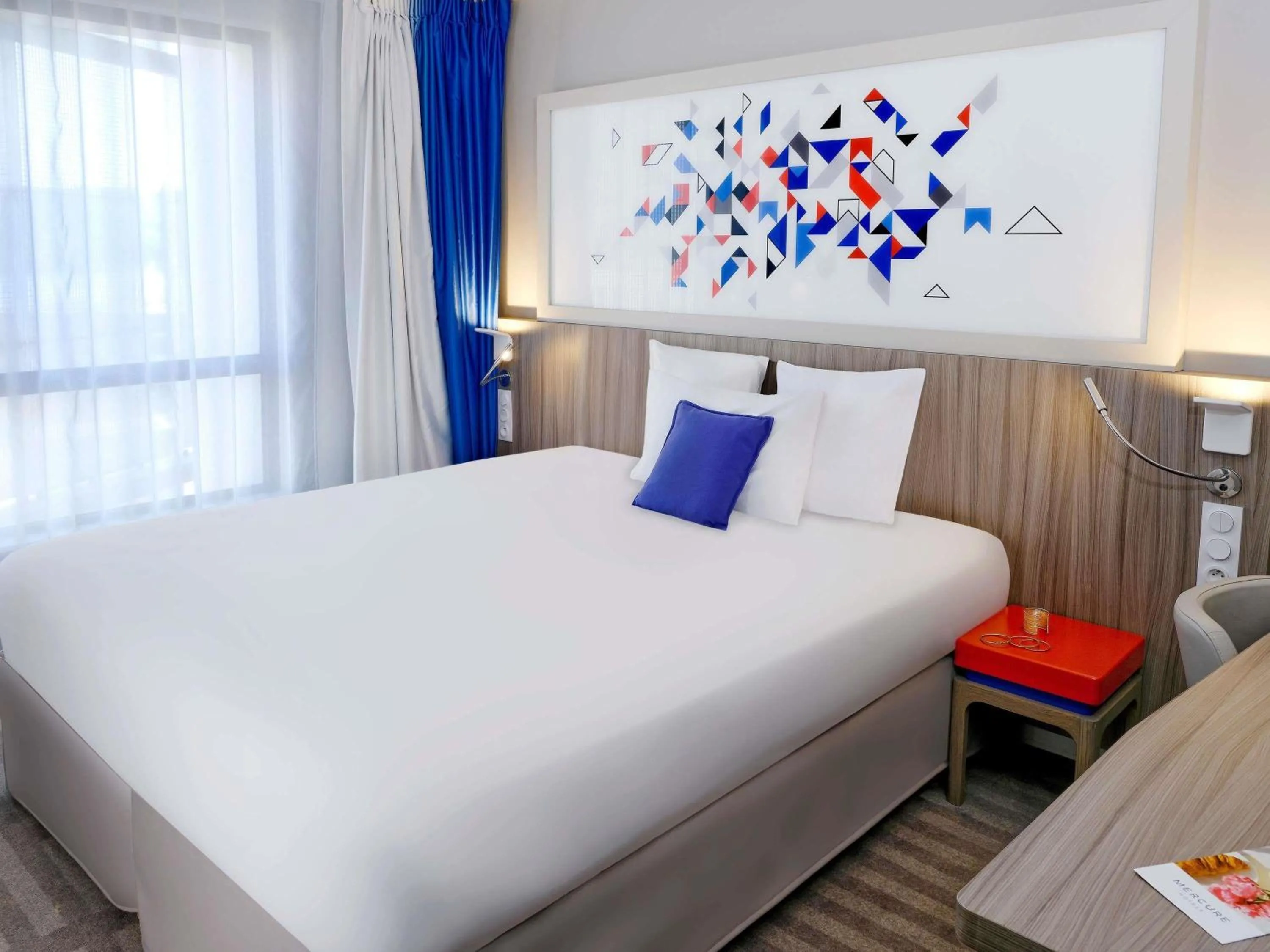 Bedroom, Bed in Mercure Toulouse Sud