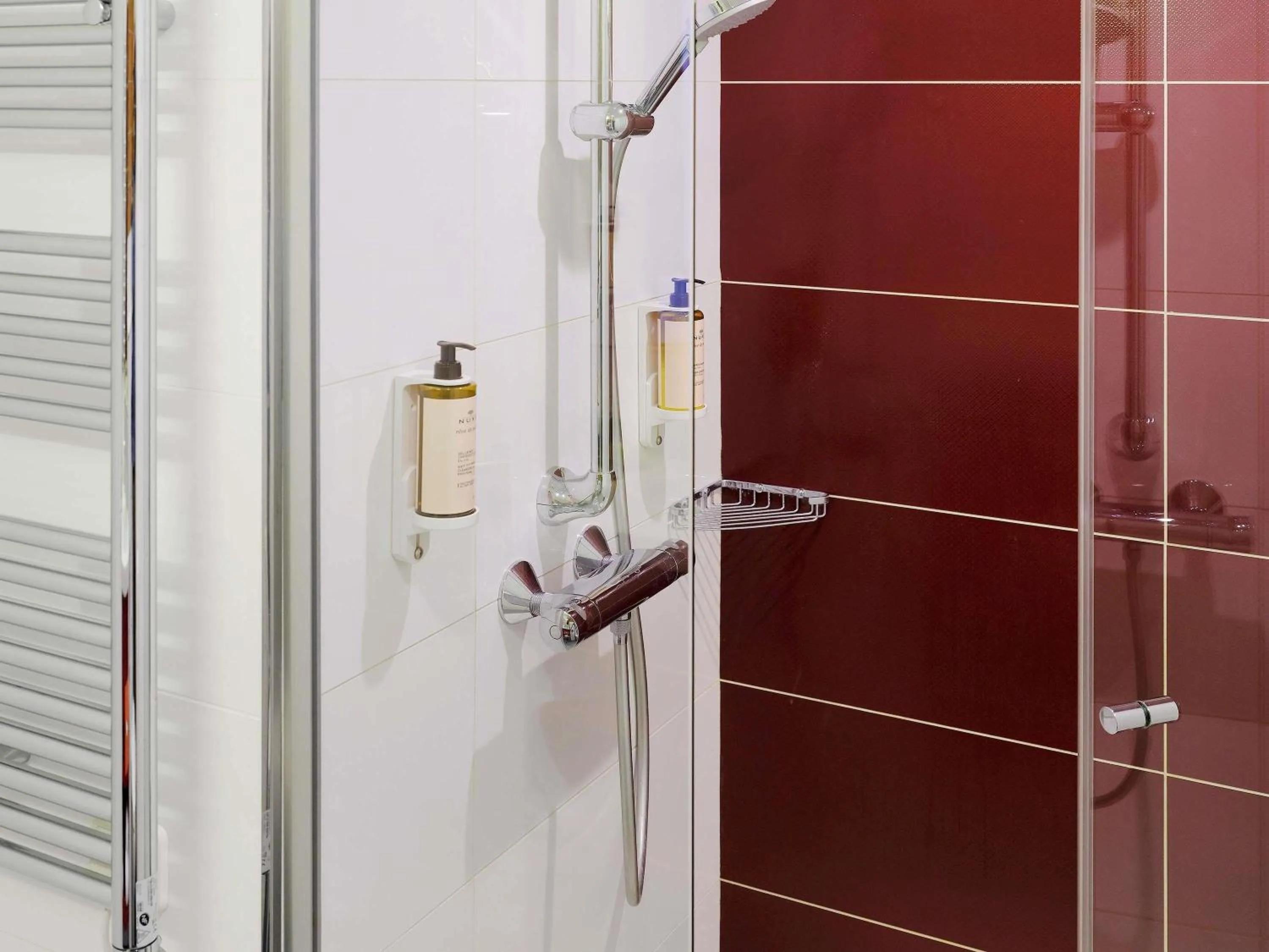 Bedroom in Mercure Toulouse Sud