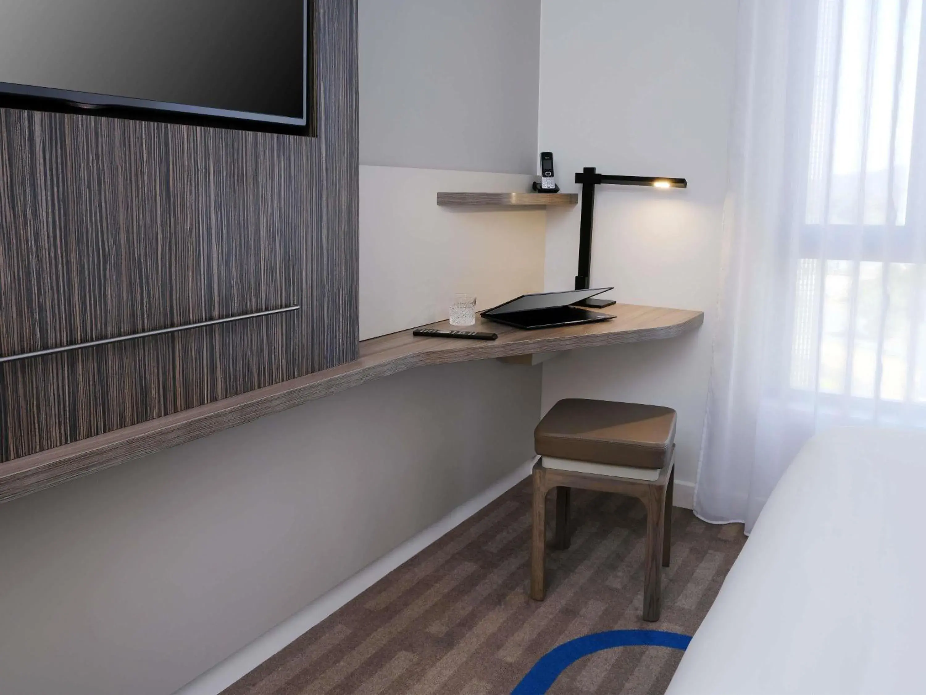 Bedroom, Bed in Mercure Toulouse Sud Bedroom, Bed in Mercure Toulouse Sud