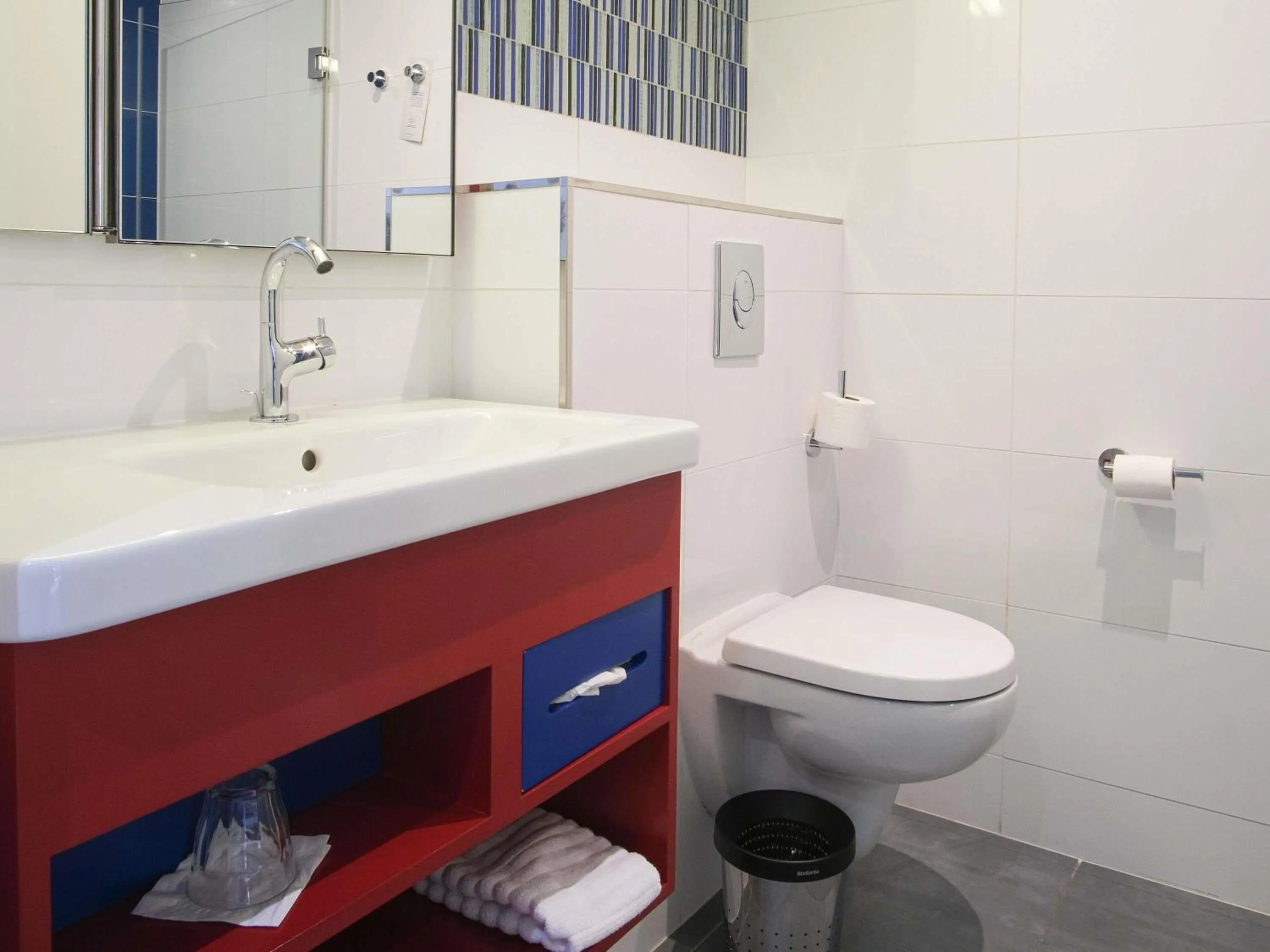 Bedroom in Mercure Toulouse Sud