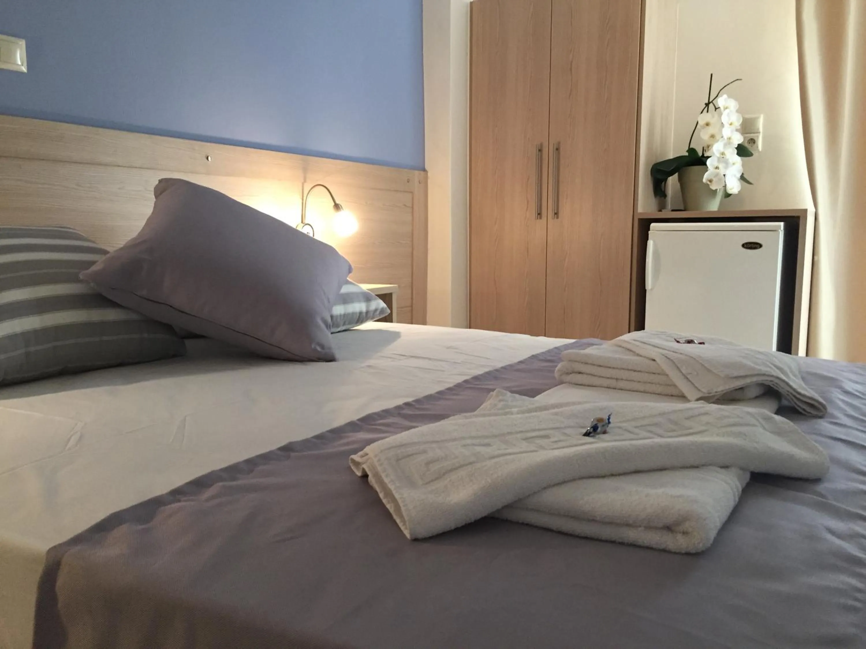 Bedroom, Bed in Apollon Hotel