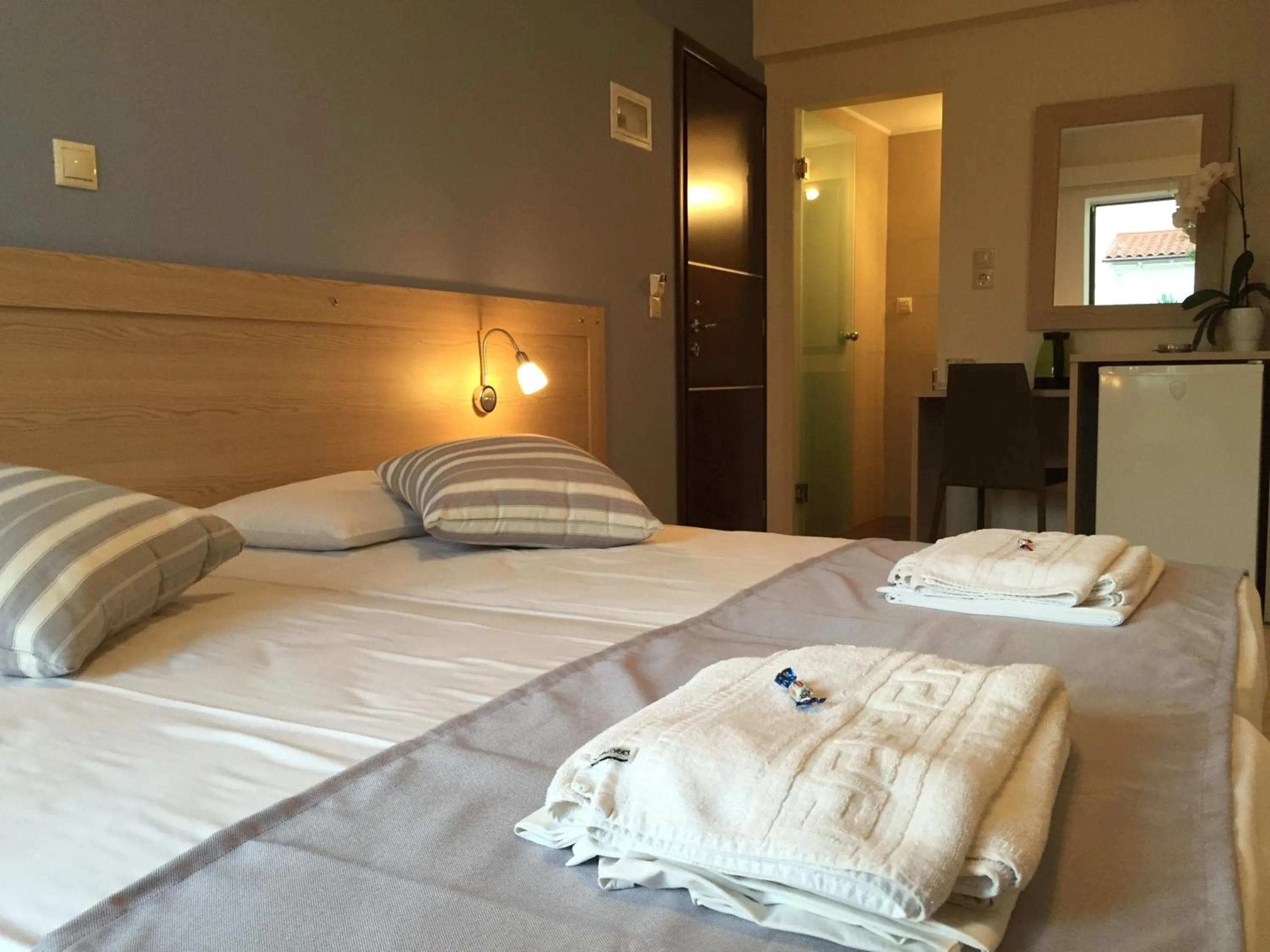 Bedroom, Bed in Apollon Hotel