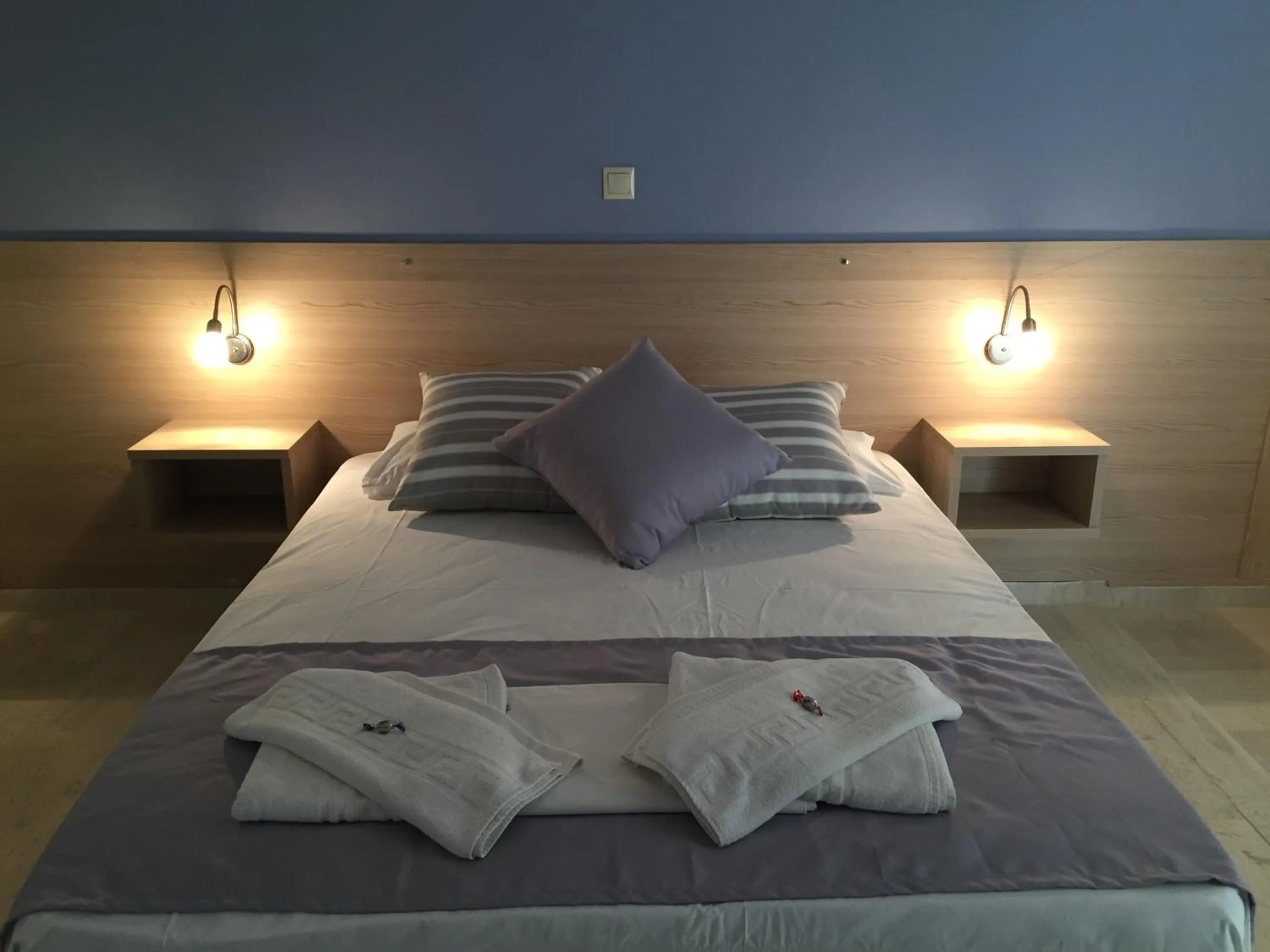 Bedroom, Bed in Apollon Hotel