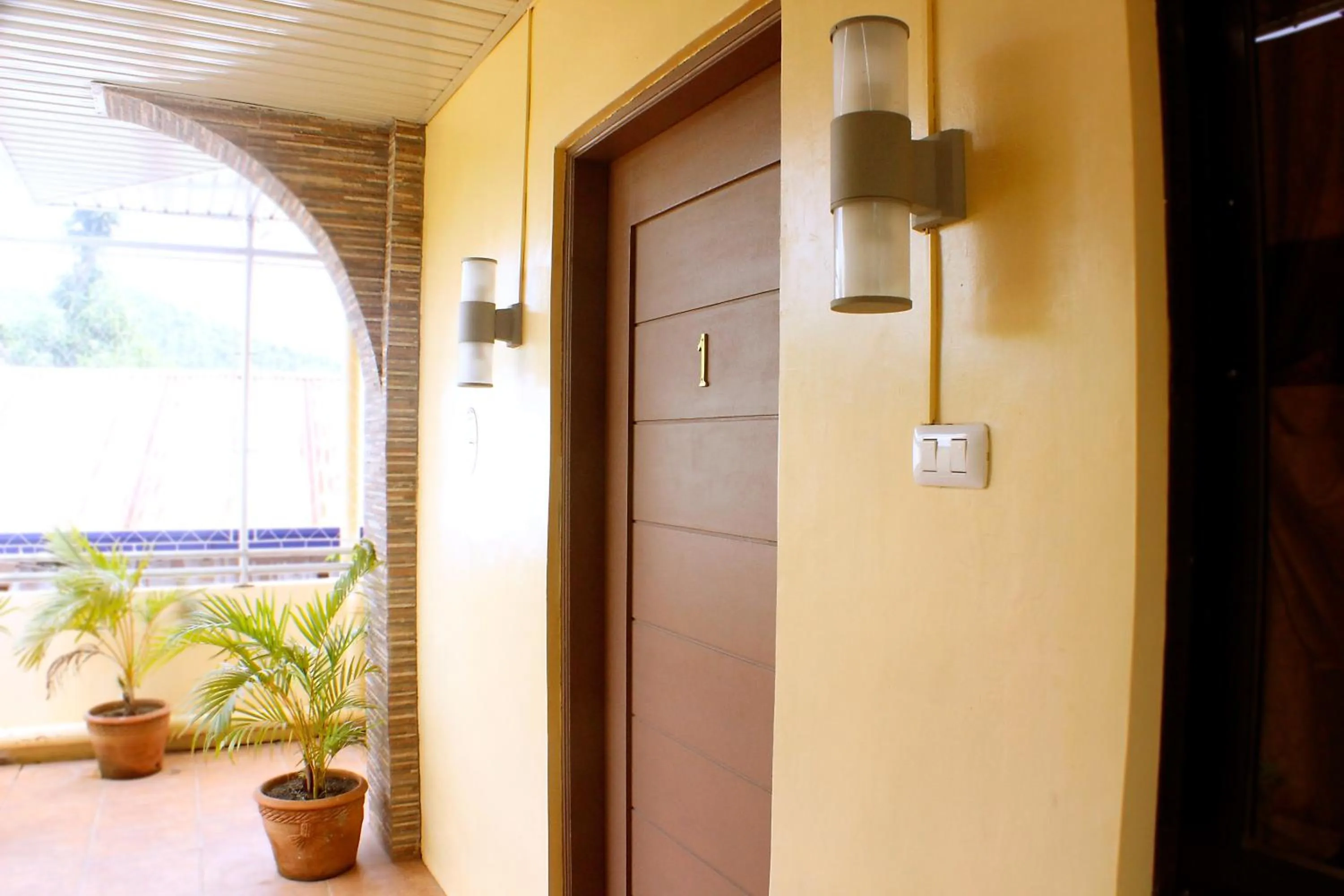 Facade/entrance in Haisa Apartment