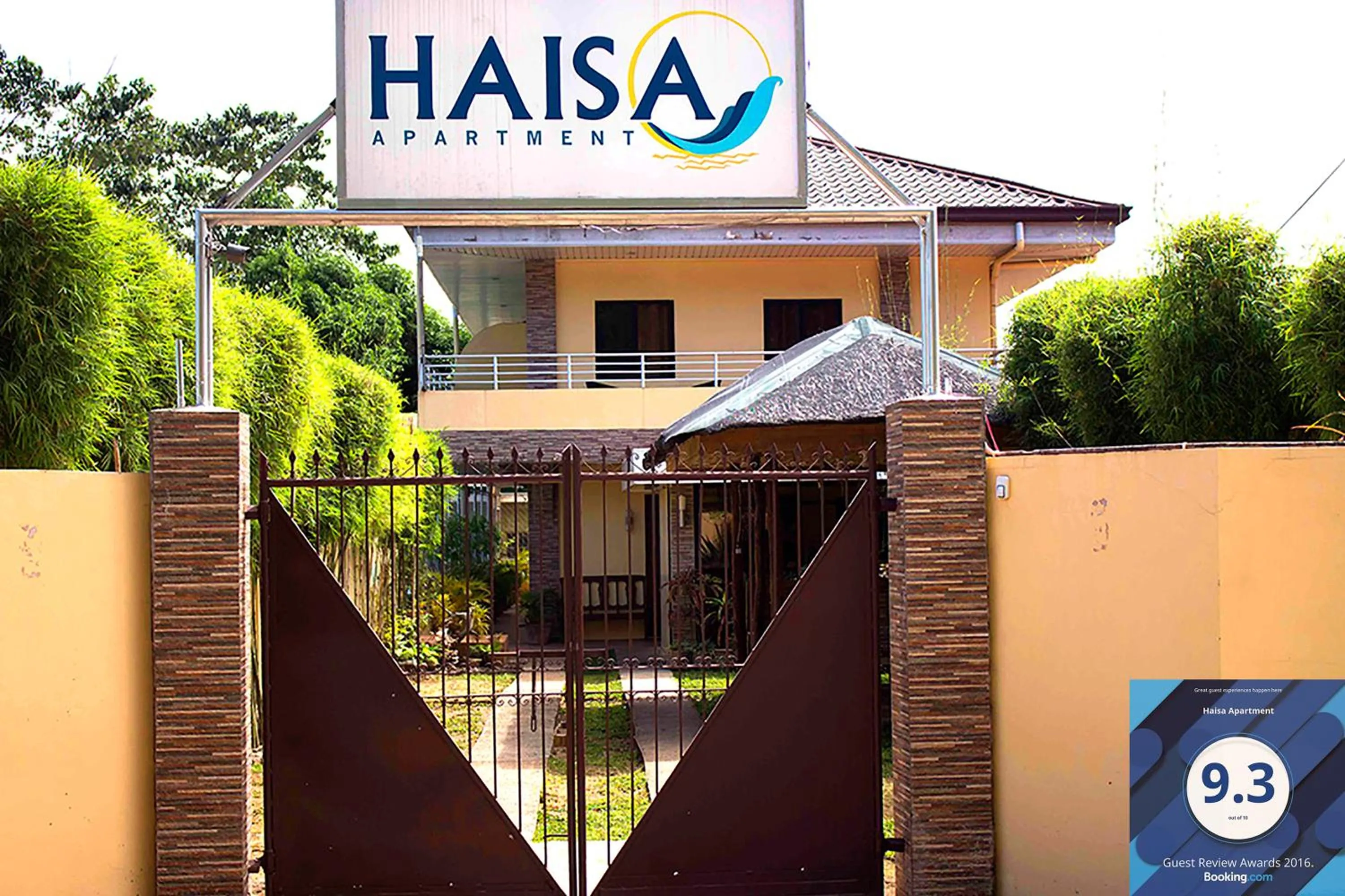 Facade/entrance in Haisa Apartment