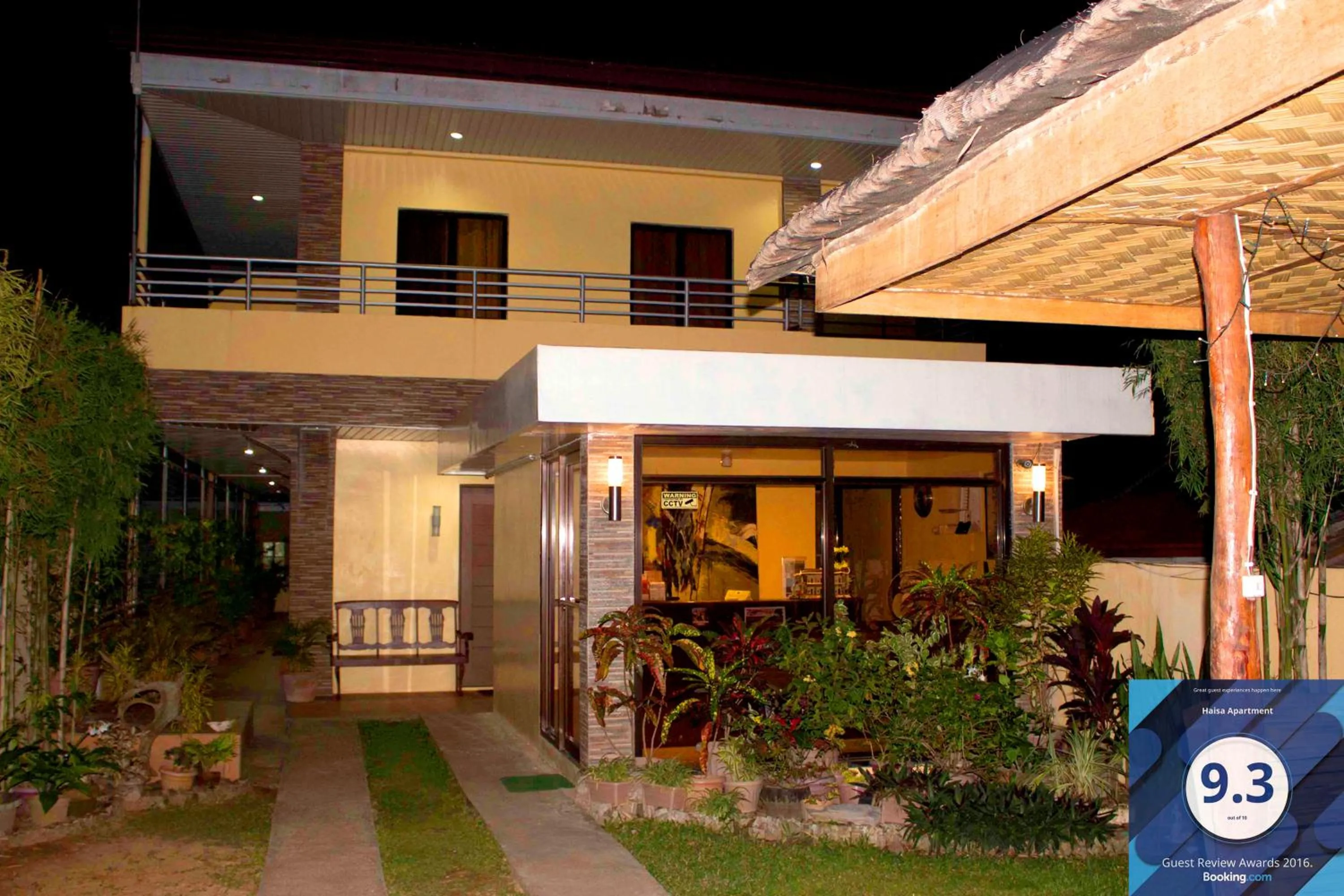 Facade/entrance in Haisa Apartment