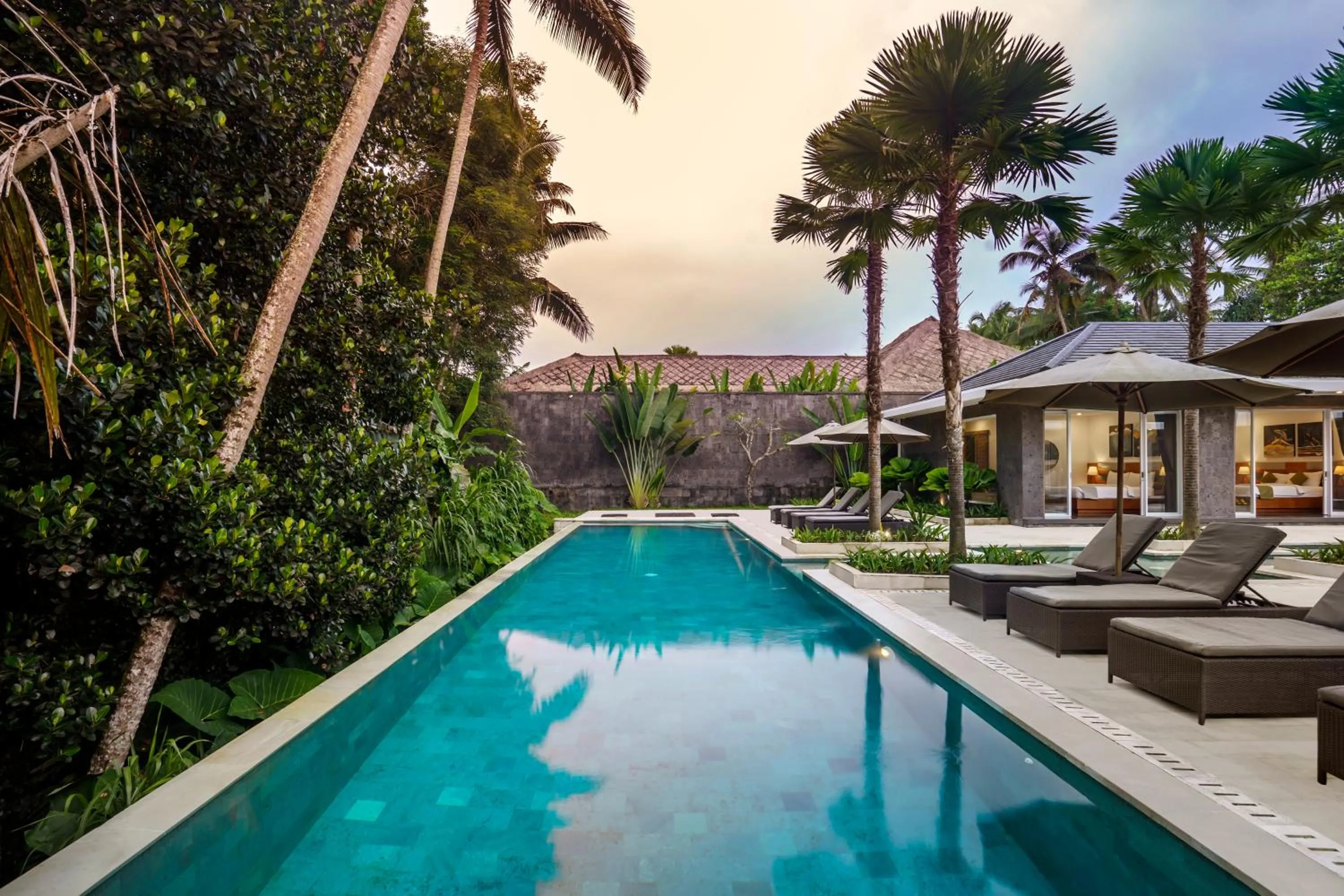 Swimming pool in Villa Dune
