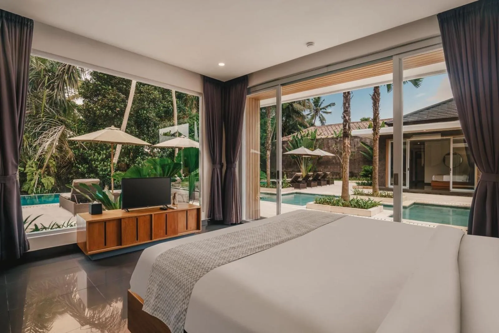 Bedroom, Bed in Villa Dune