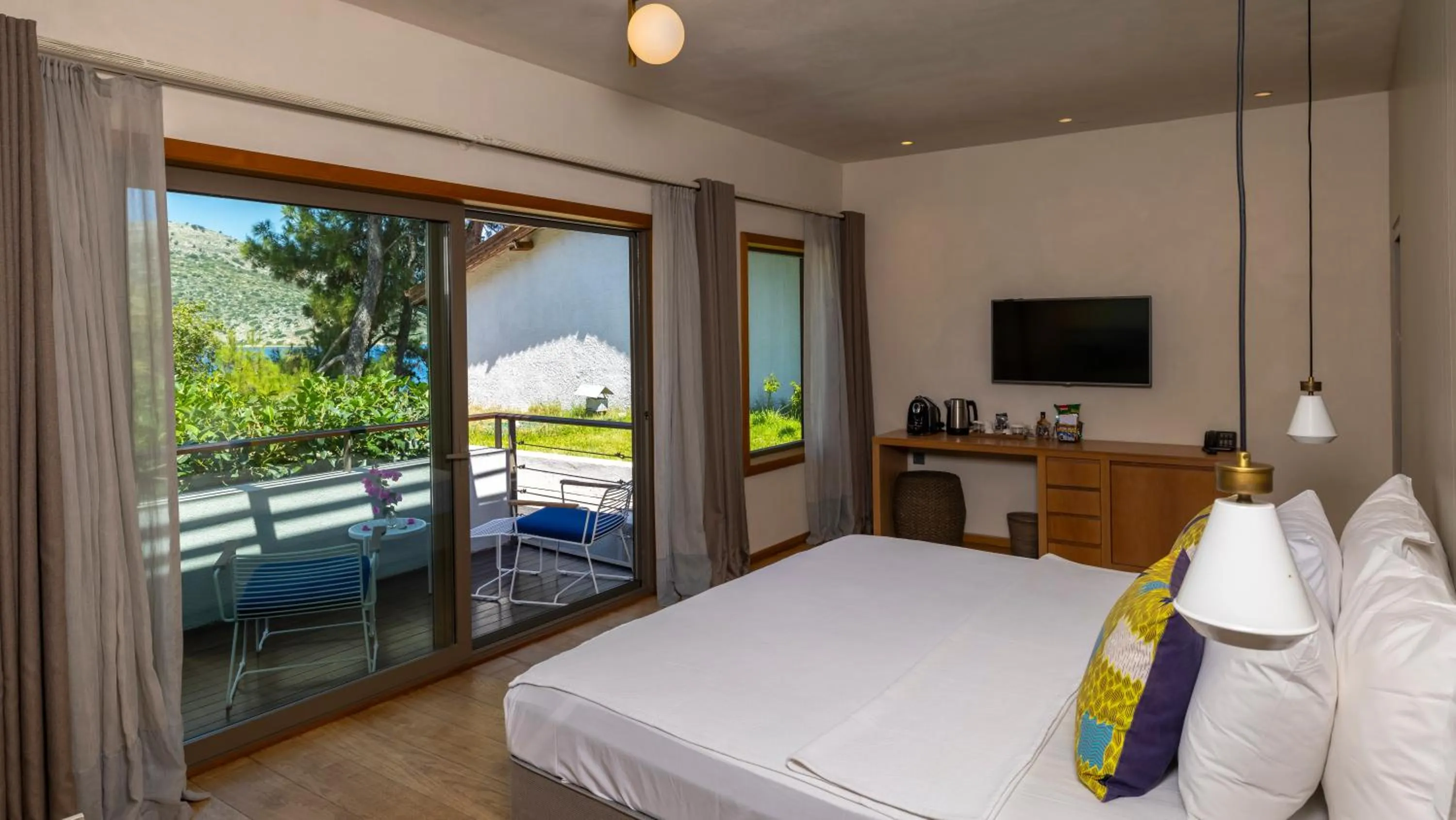 Bed in Miamai Boutique Hotel - Adult Only