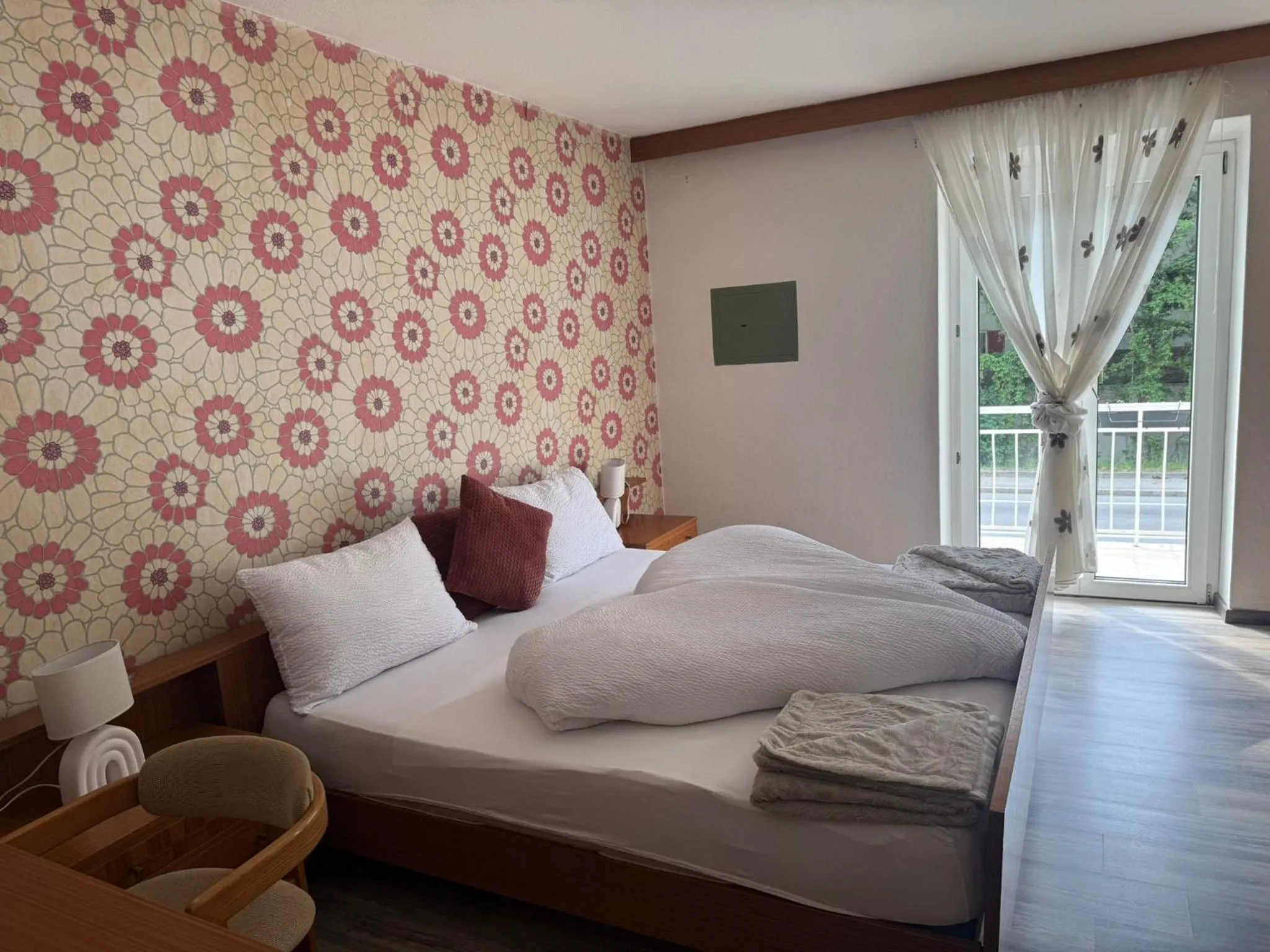 Bed in Hotel Mondschein