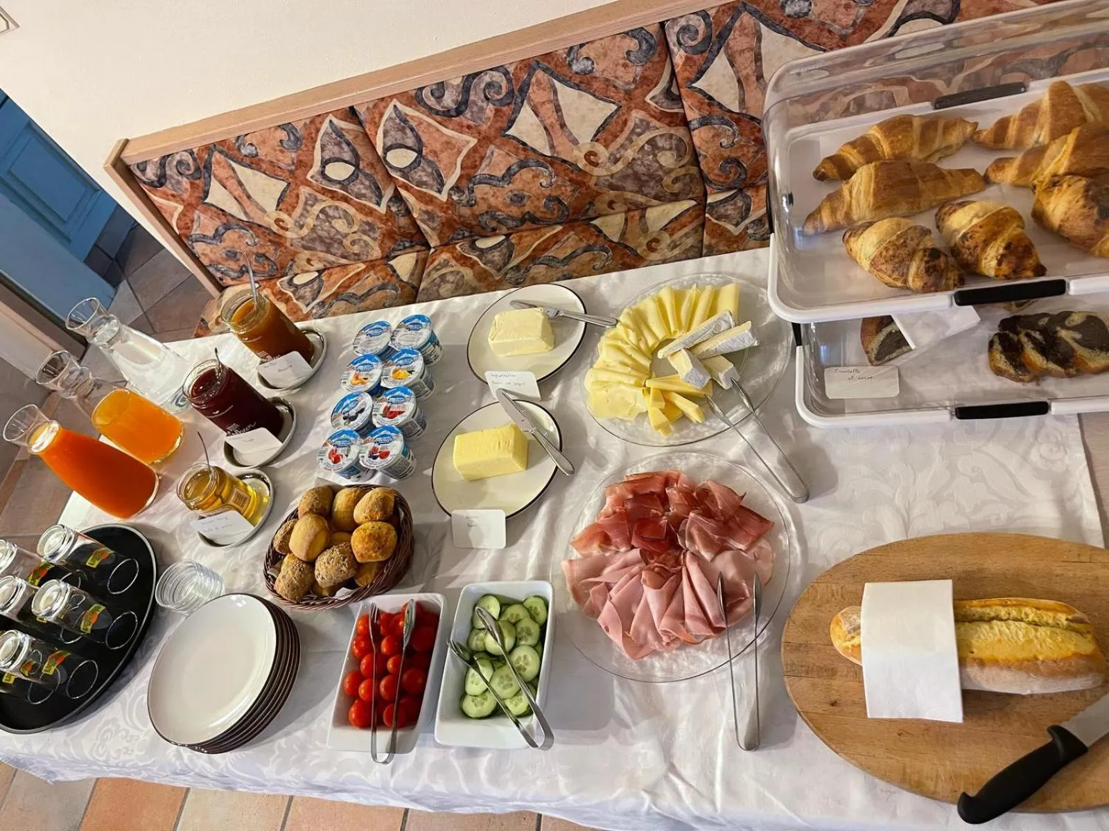 Breakfast in Hotel Mondschein
