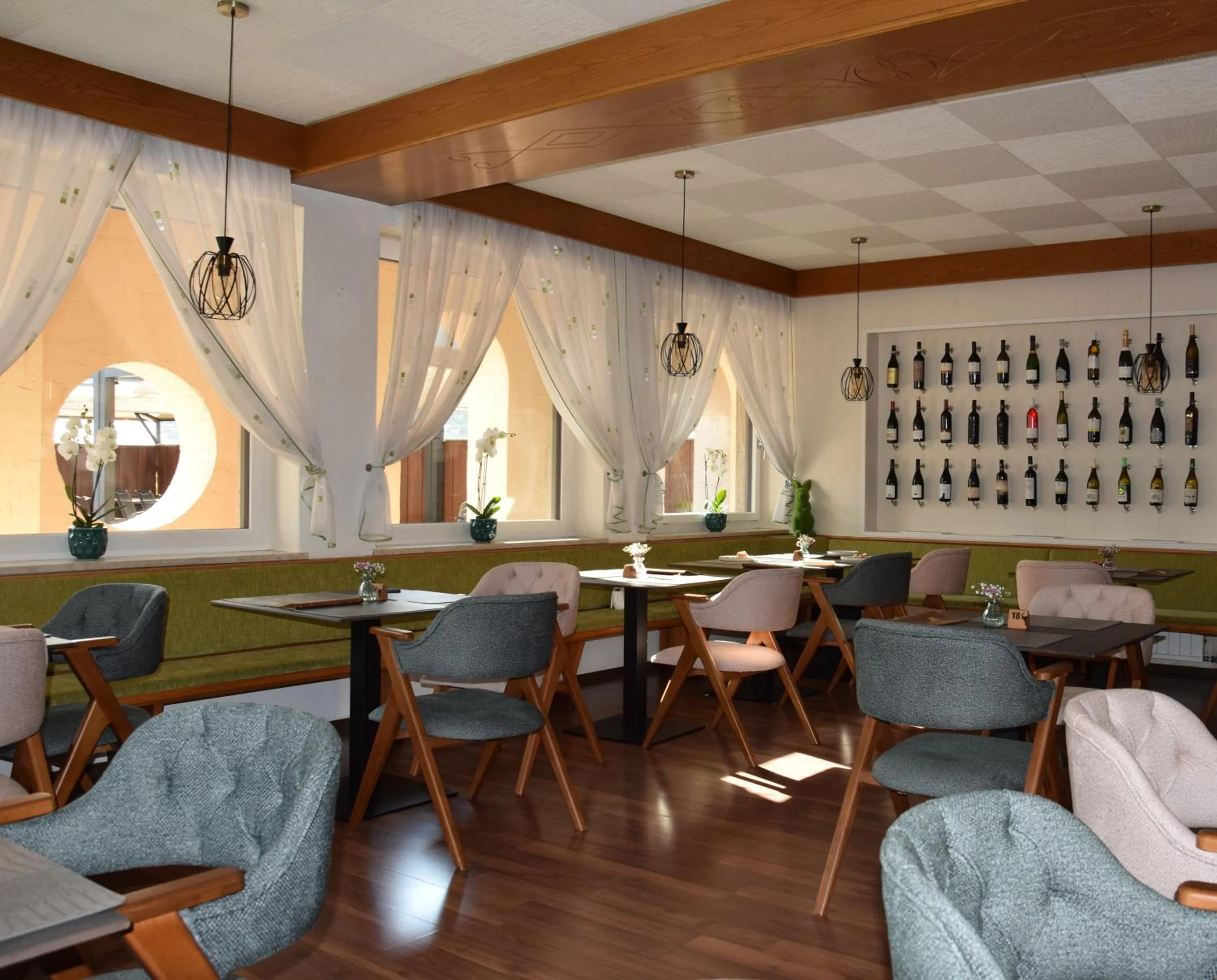 Restaurant/places to eat in Hotel Mondschein