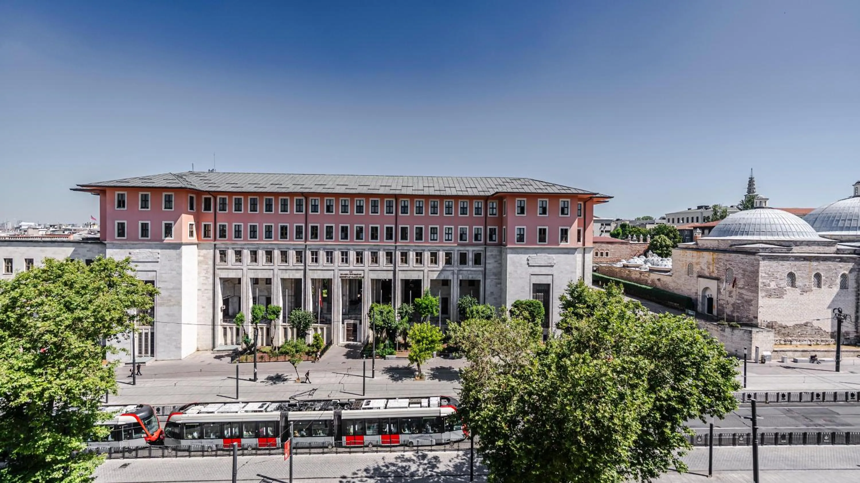 Natural landscape in Kent Hotel