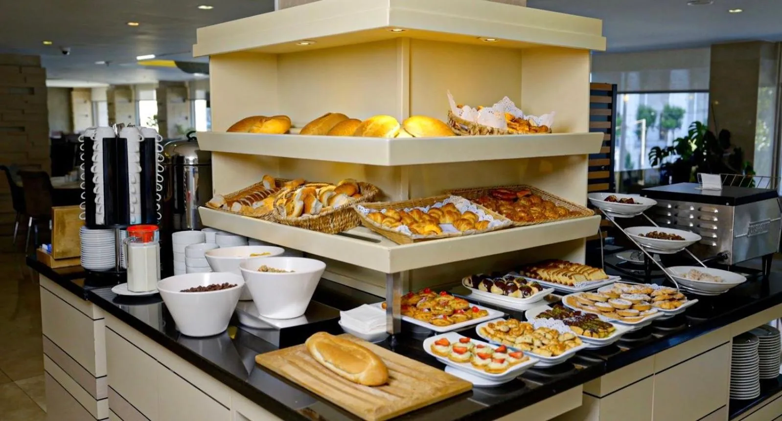 Breakfast in Kent Hotel