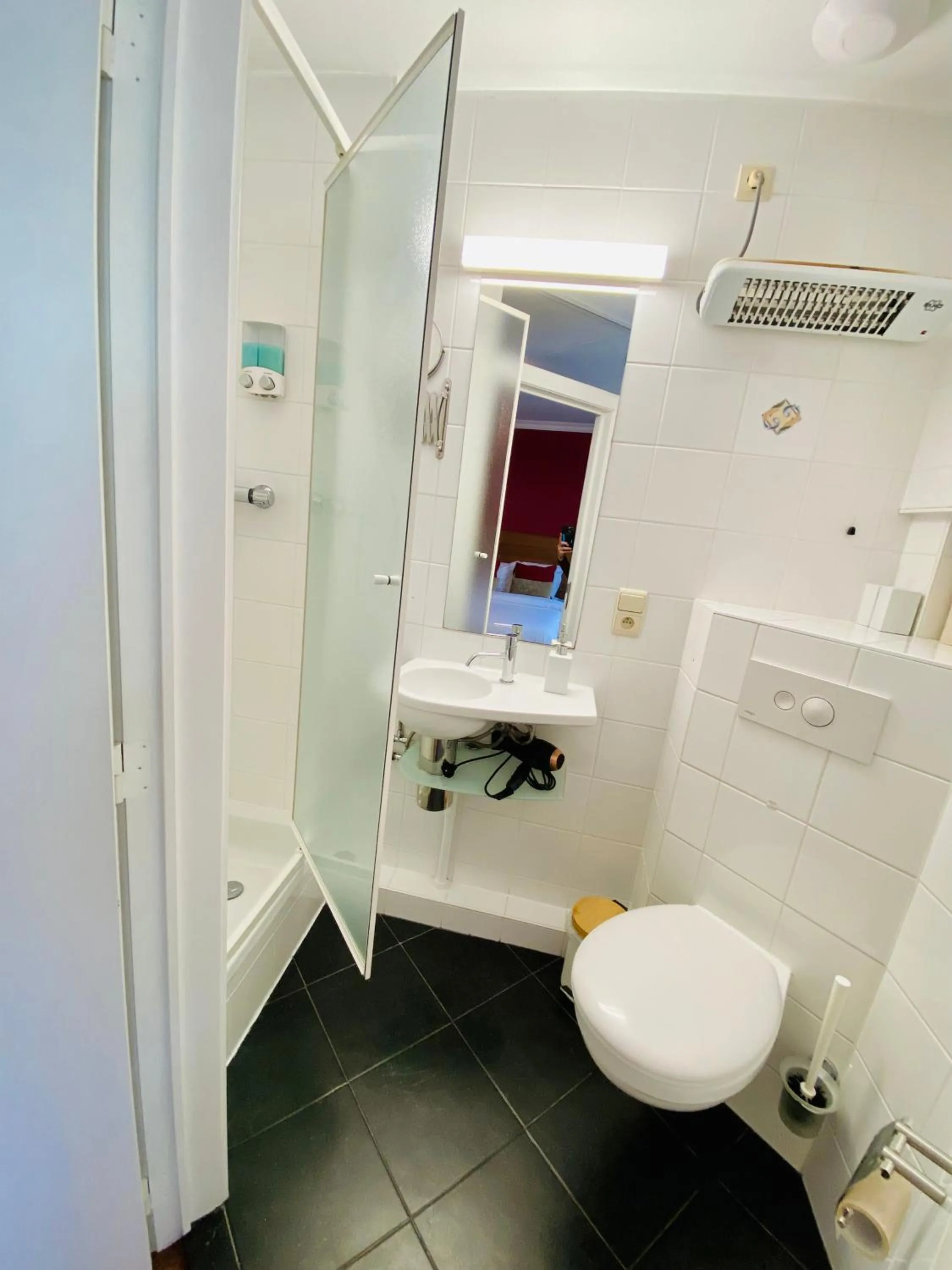 Bathroom in Tripel B