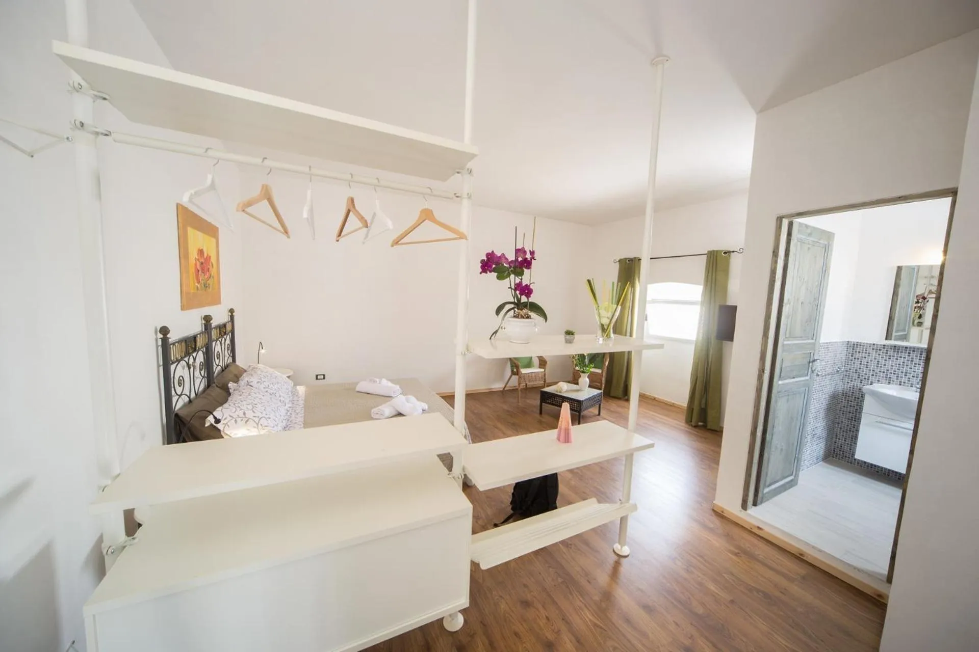 Photo of the whole room in Giardino Nascosto