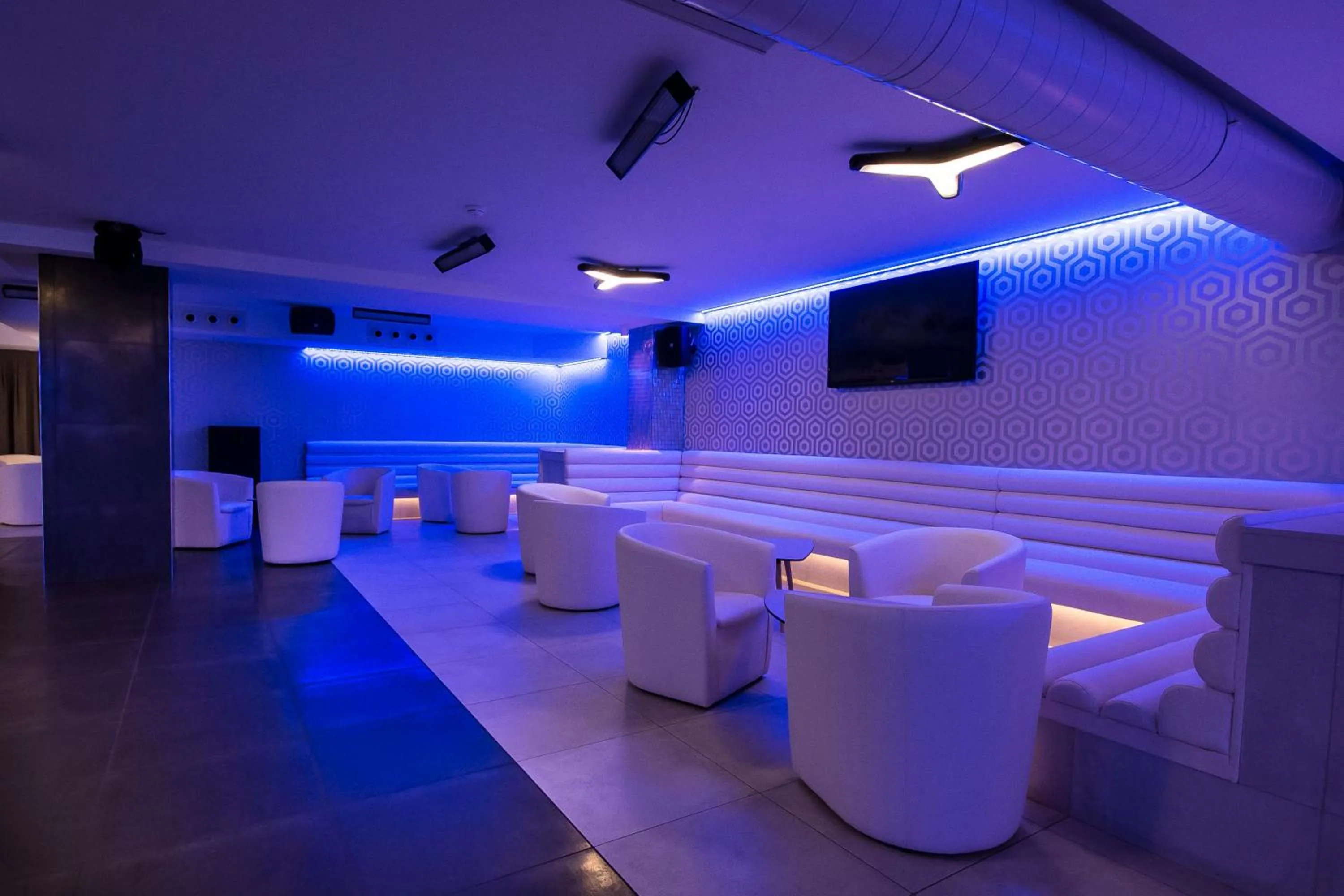 Nightclub / DJ in Estival Park Silmar