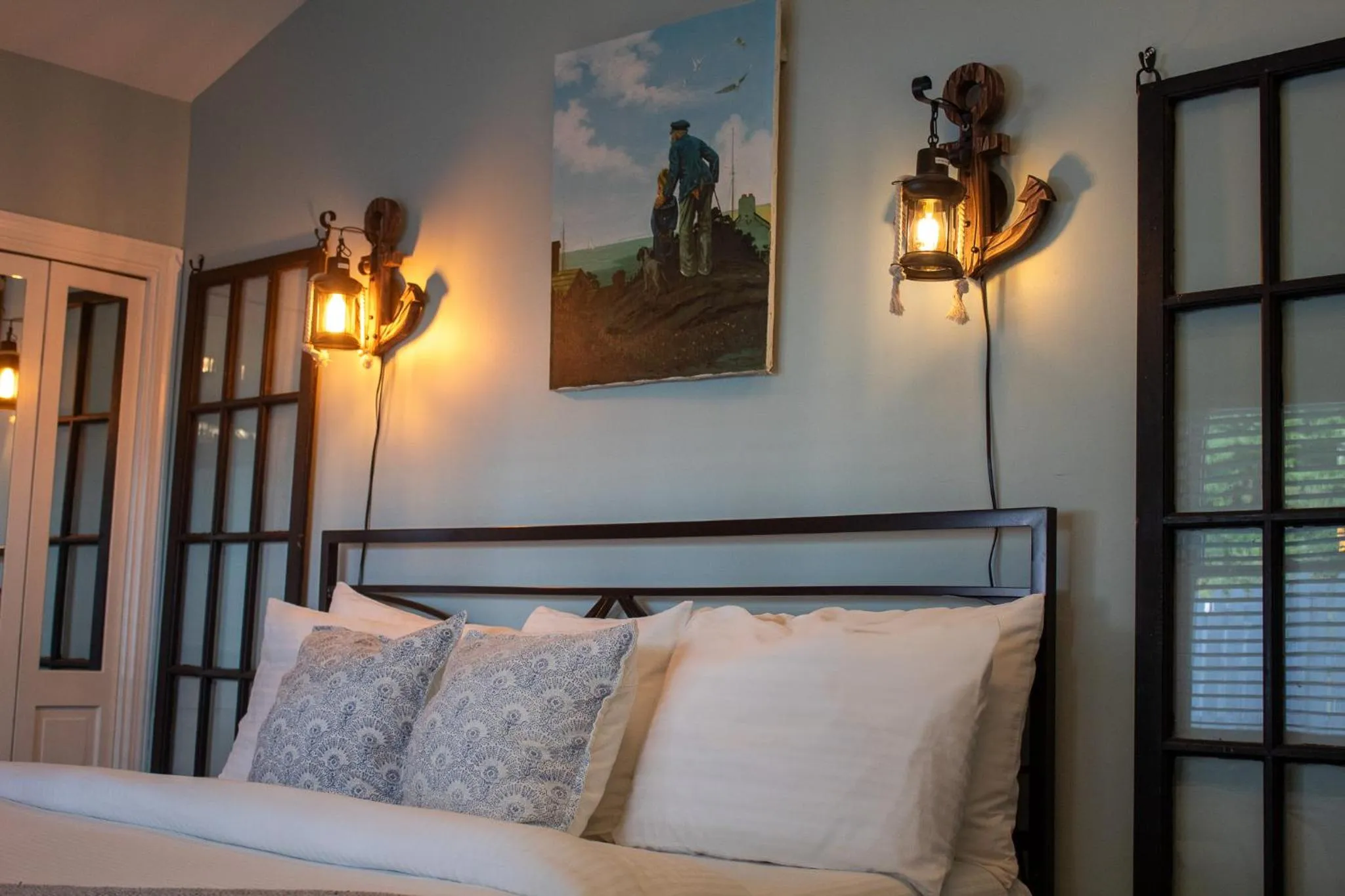 Bed in Hartstone Inn