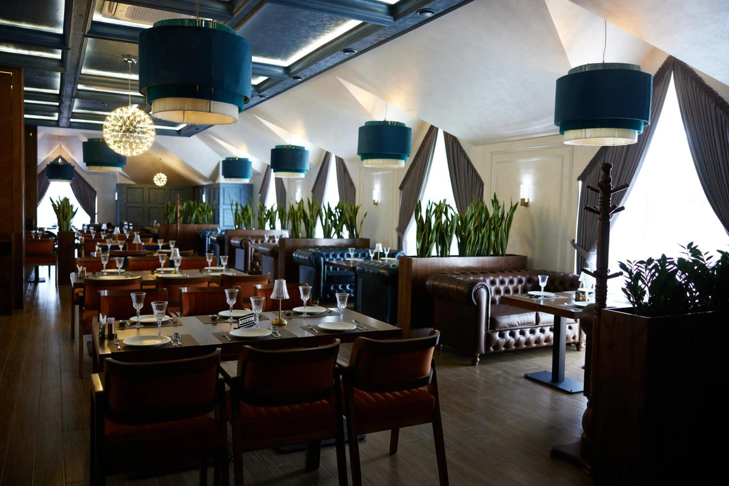 Restaurant/places to eat in Noble Samarkand