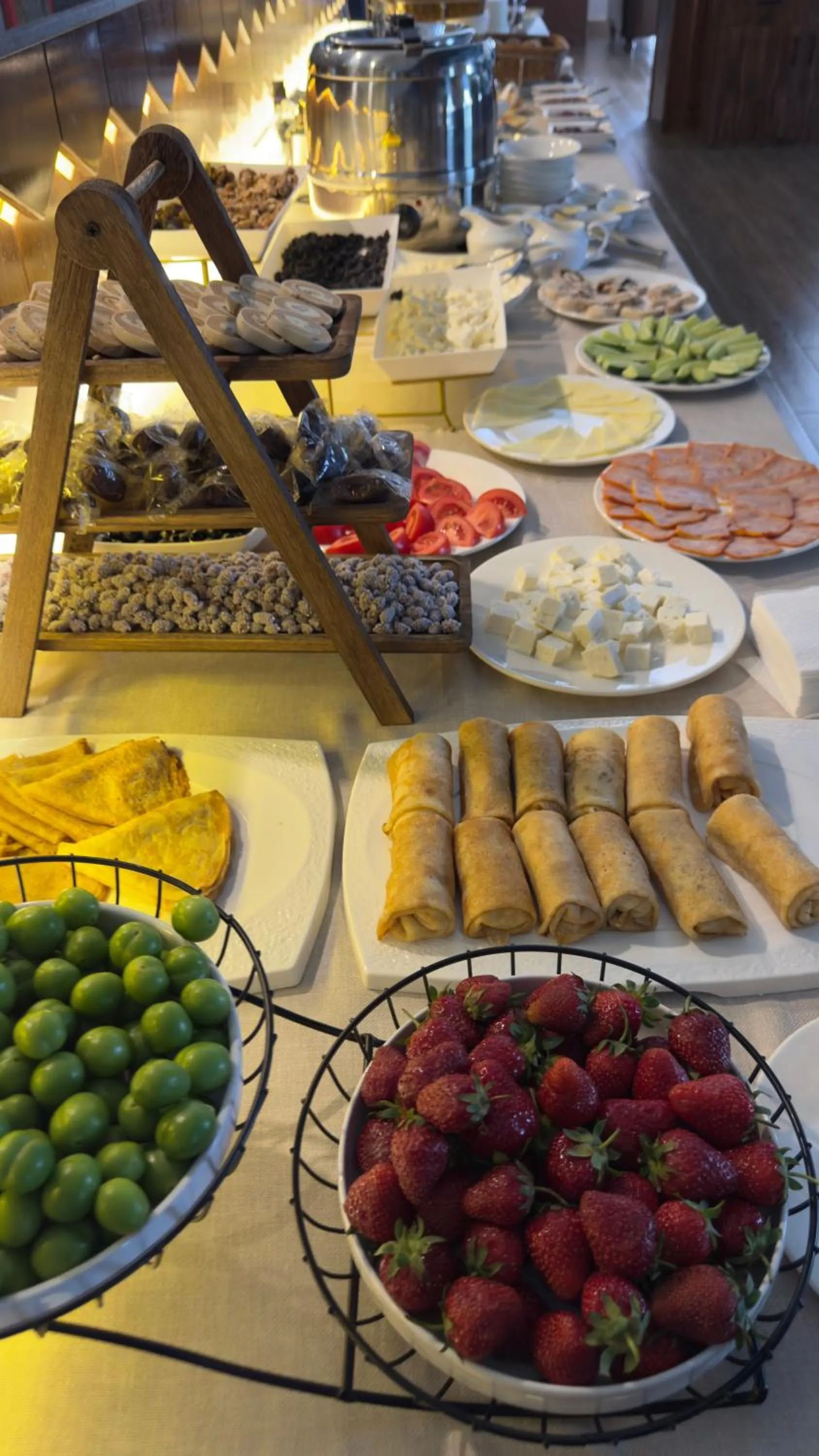 Breakfast in Noble Samarkand
