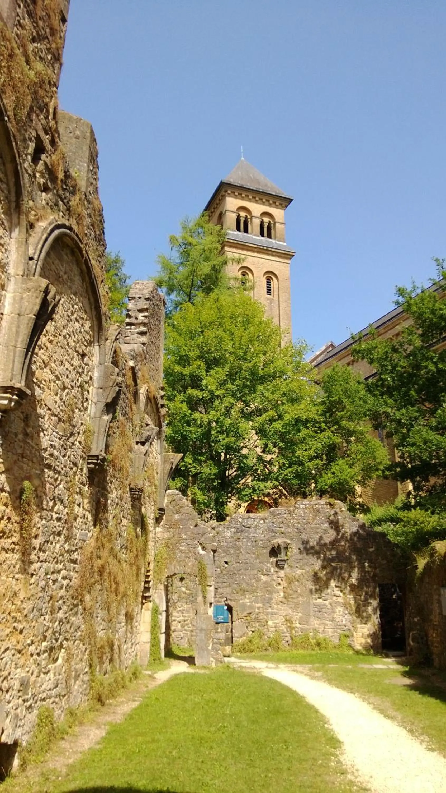 Landmark view in A L'inattendue