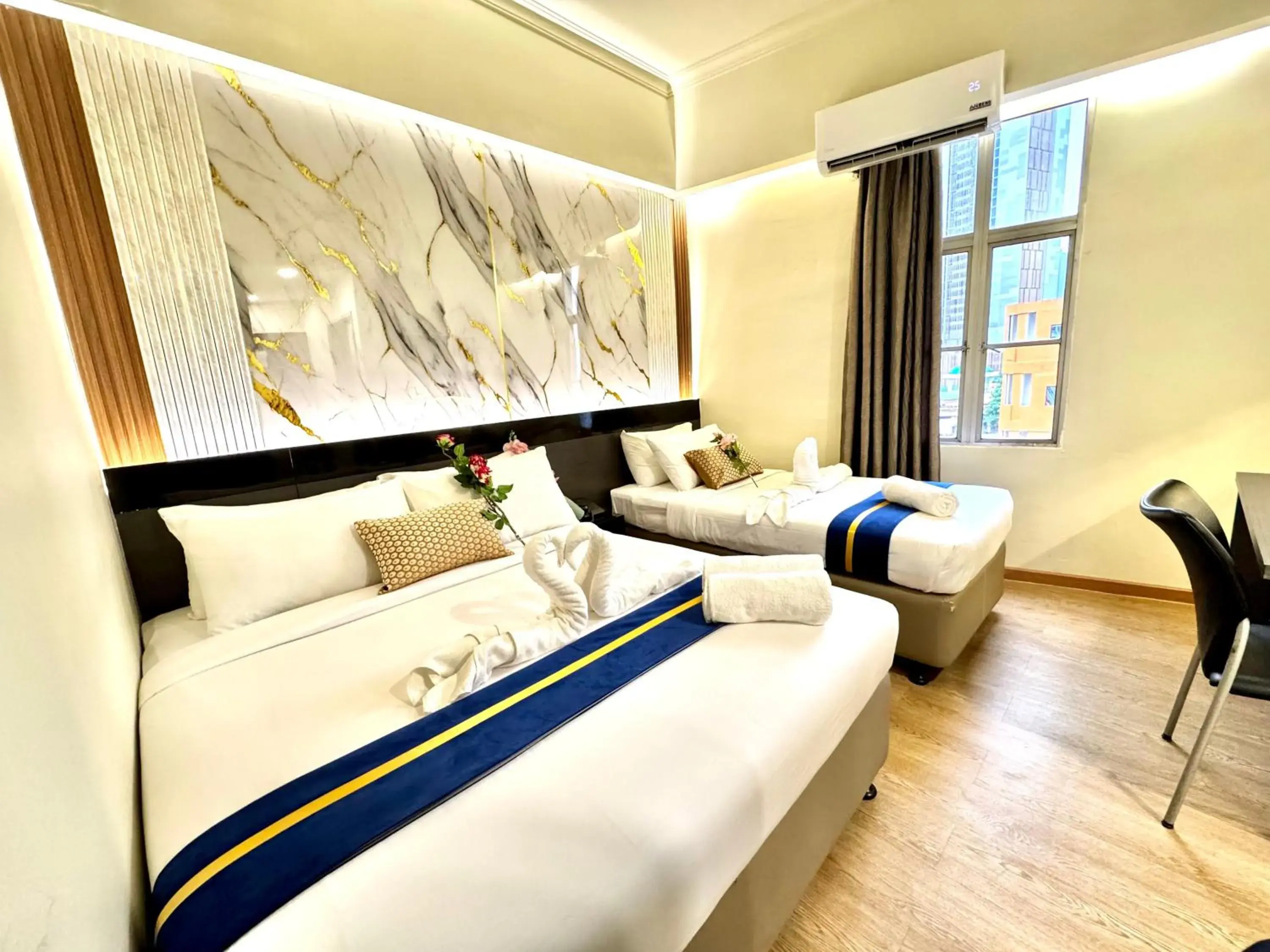 Bed in Central City Hotel at Chinatown Bed in Central City Hotel at Chinatown