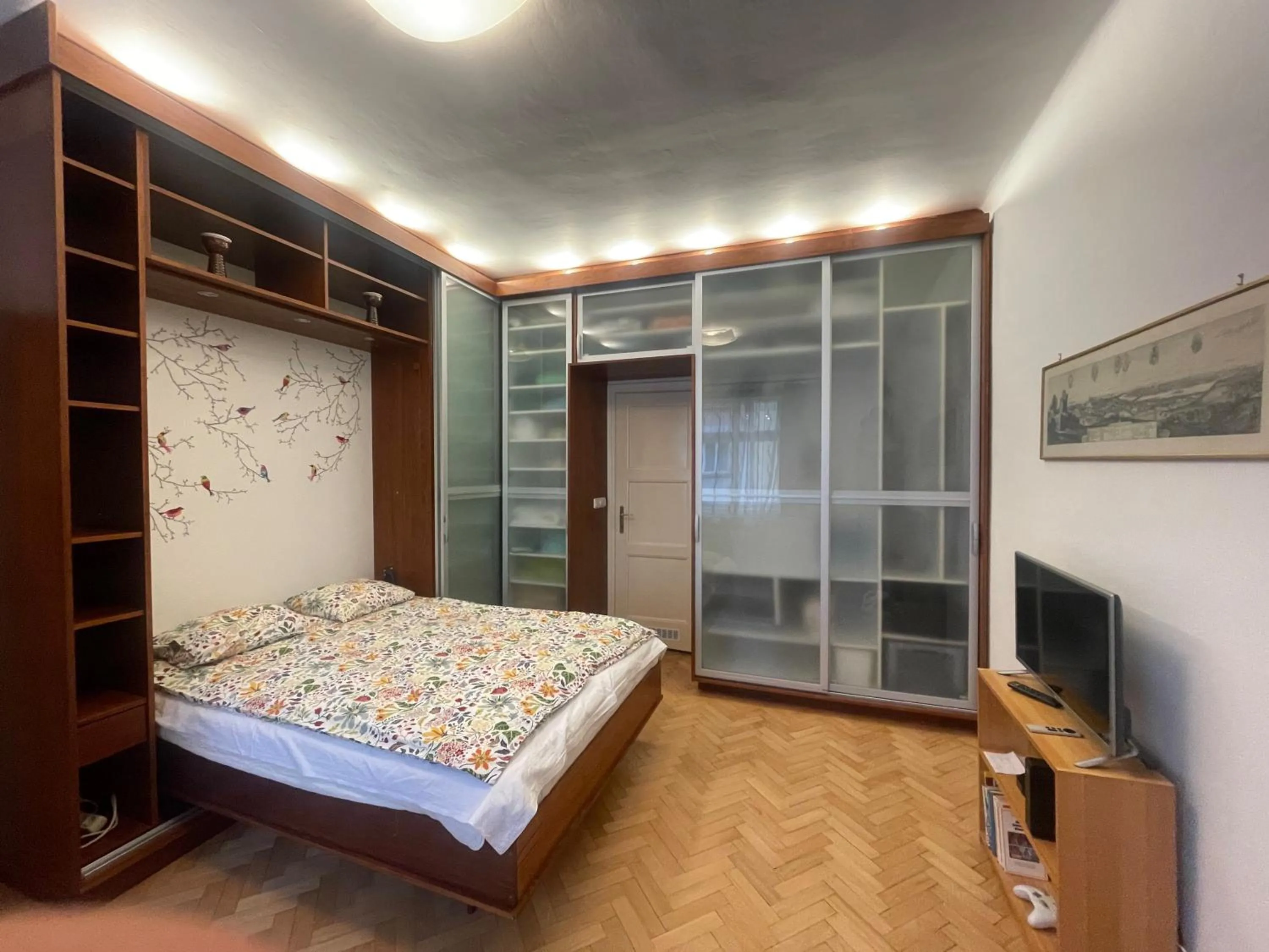 Bed in Apartment Flora Lobkovic