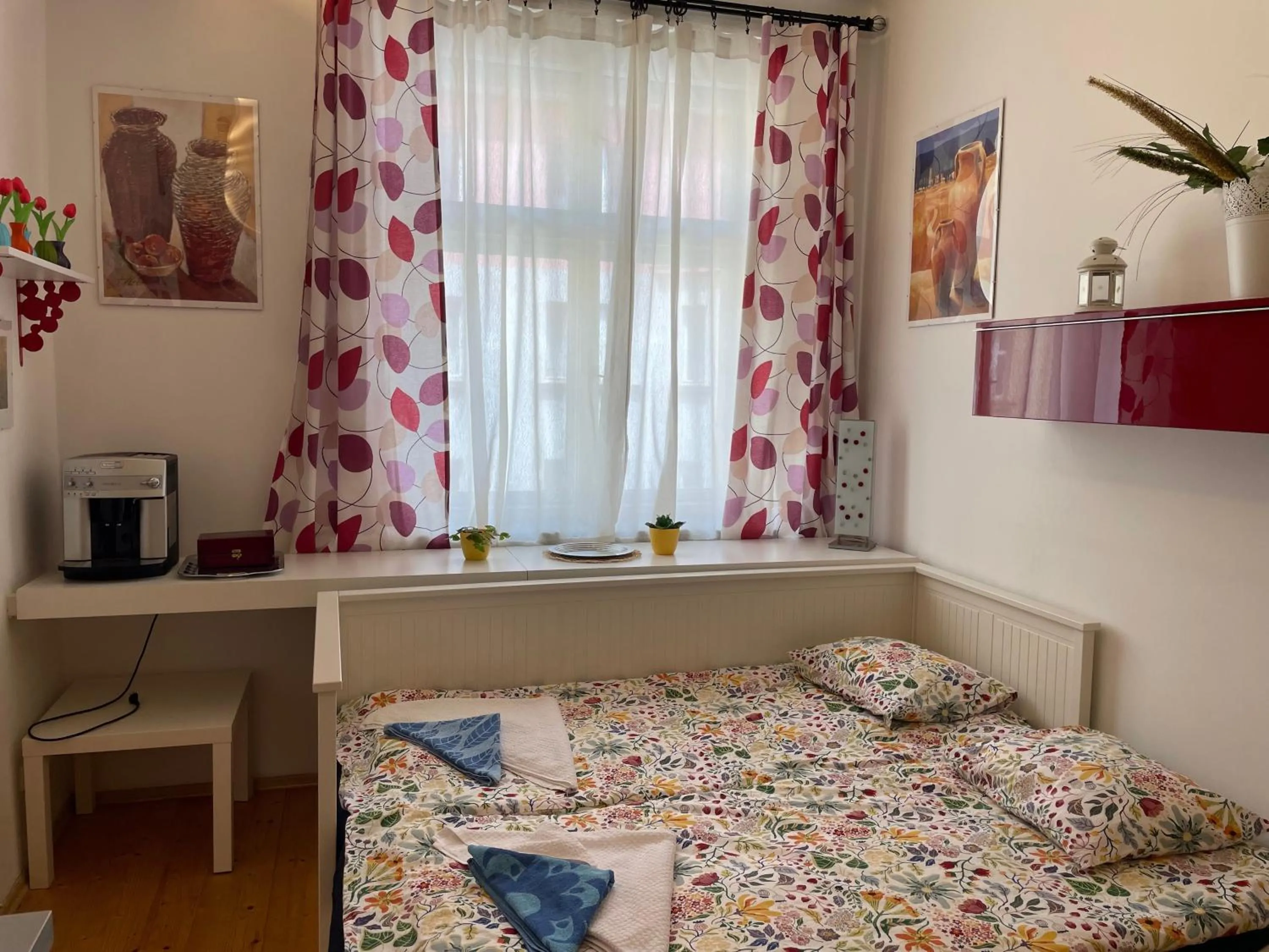 Bed in Apartment Flora Lobkovic