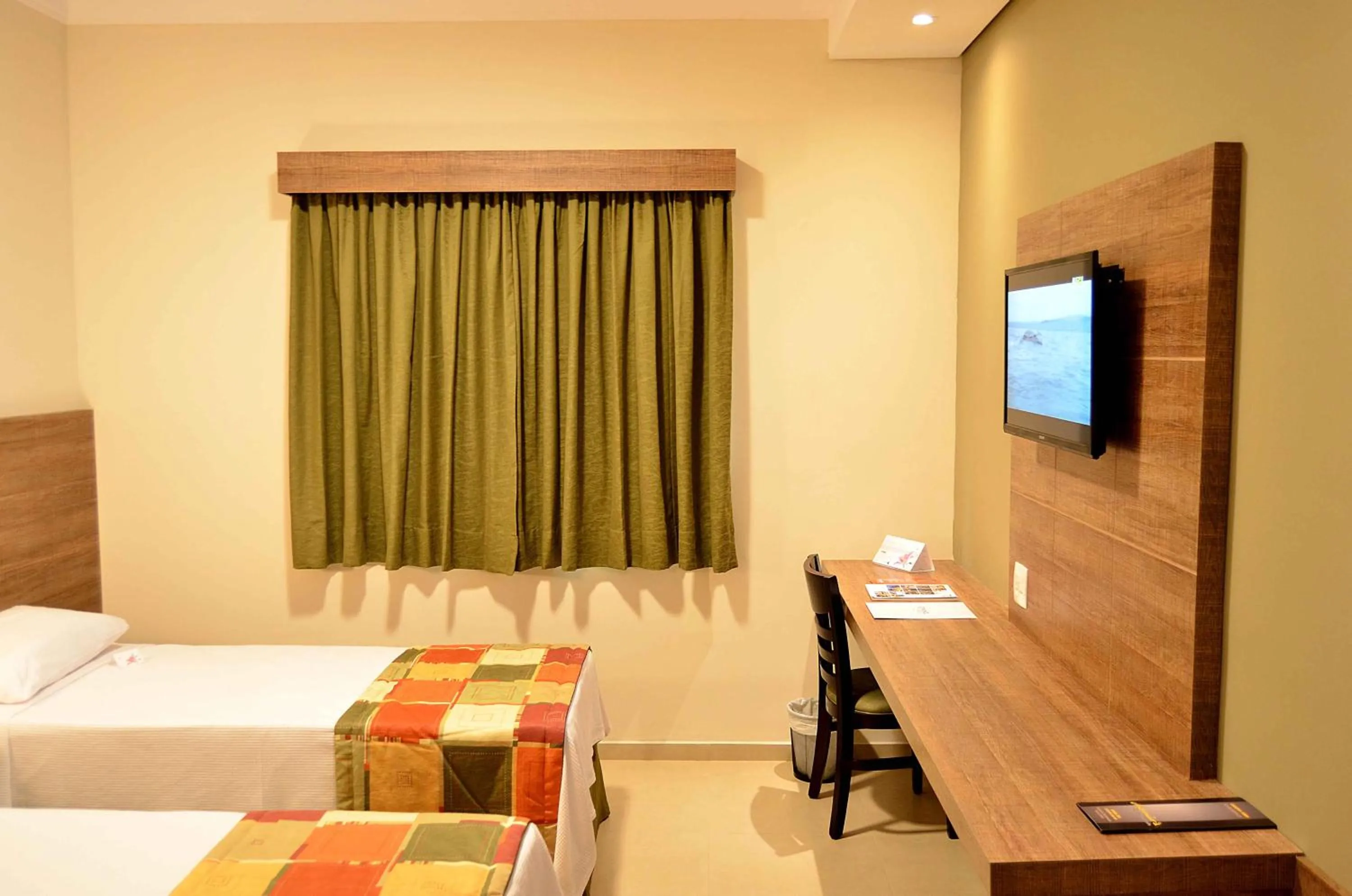 TV and multimedia, Bed in Hotel Matão By Mercure