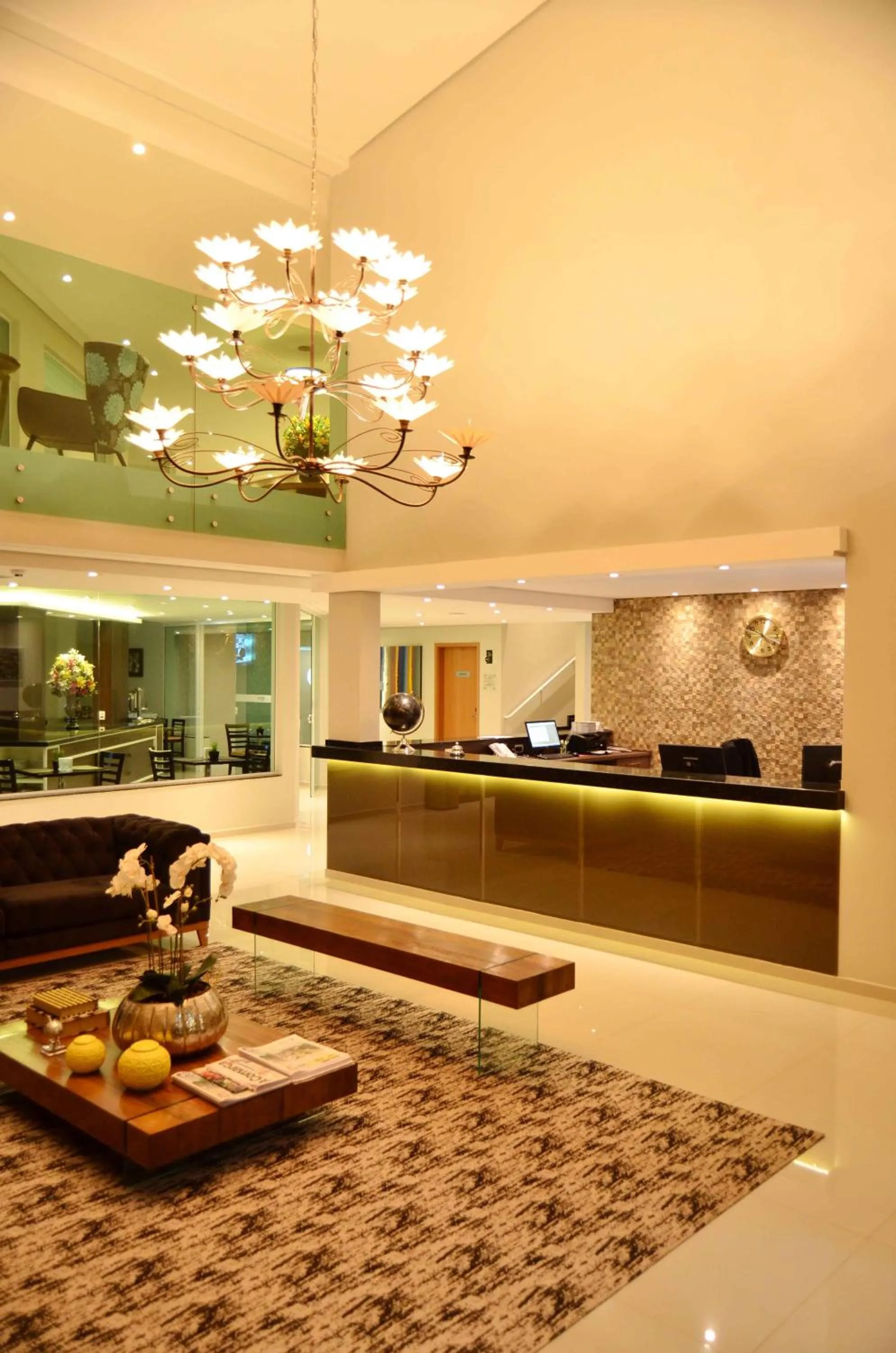 Lobby or reception in Hotel Matão By Mercure