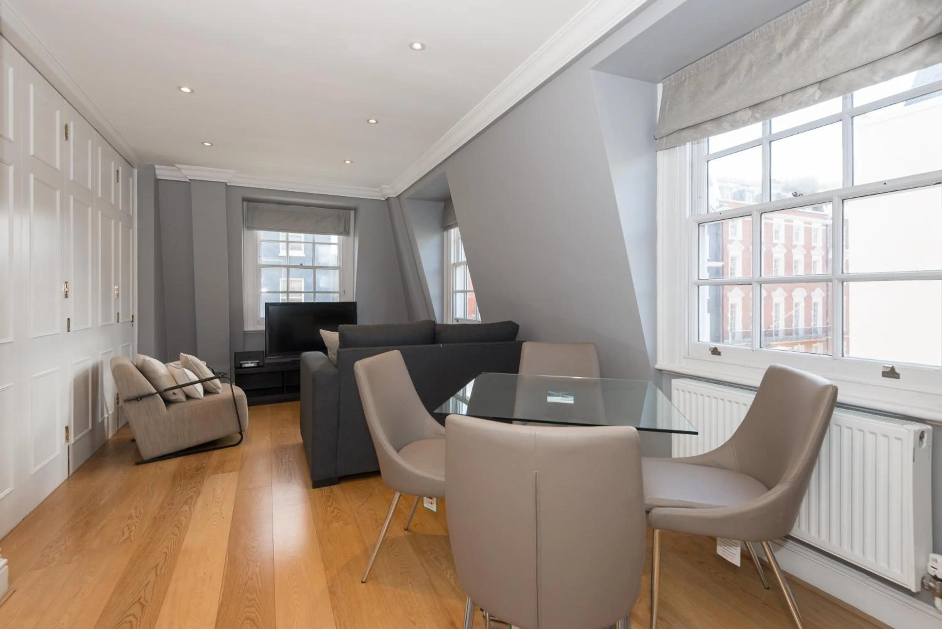 Living room, Seating Area in Mayfair private Apartments