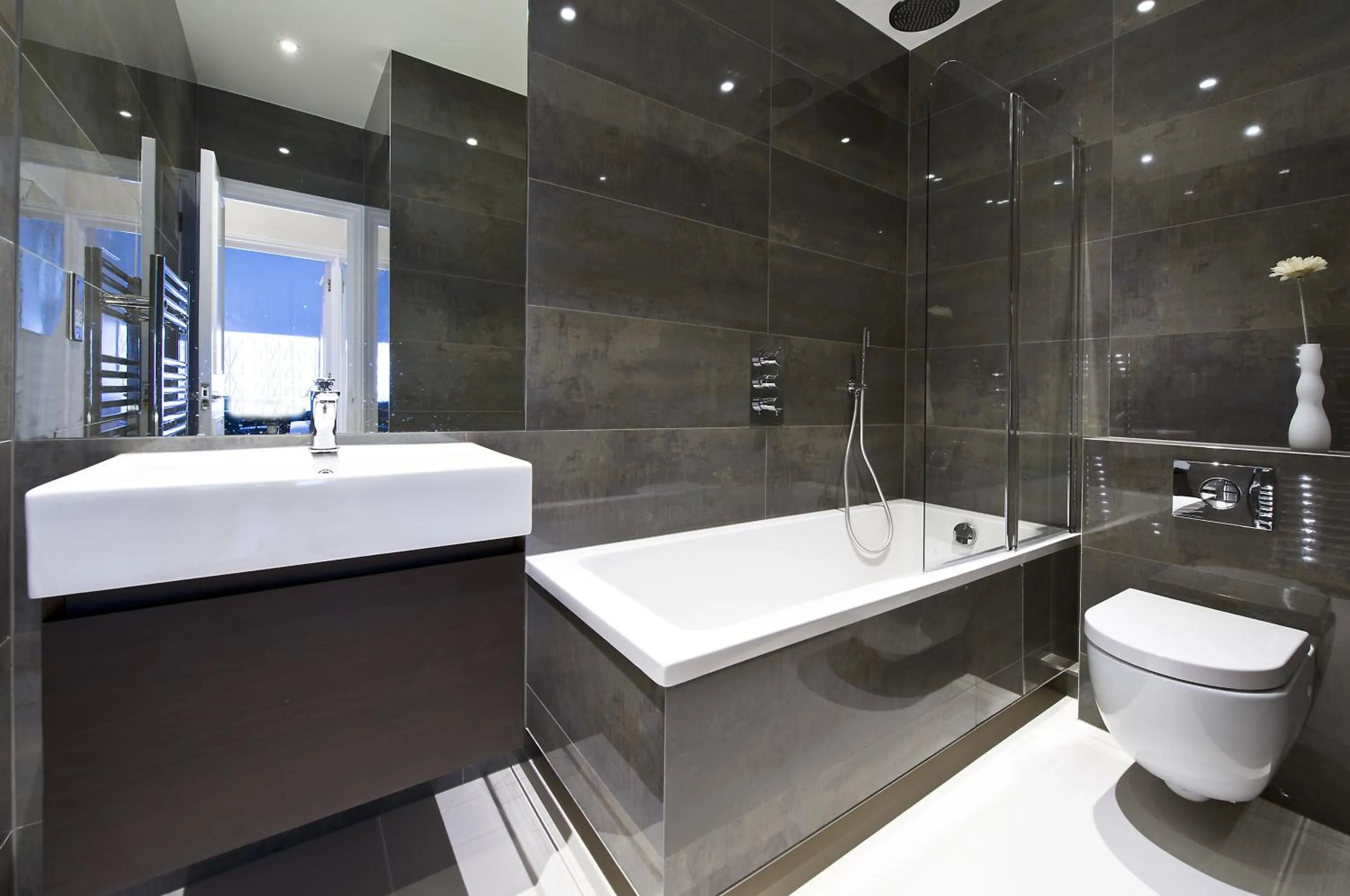 Bathroom in Mayfair private Apartments