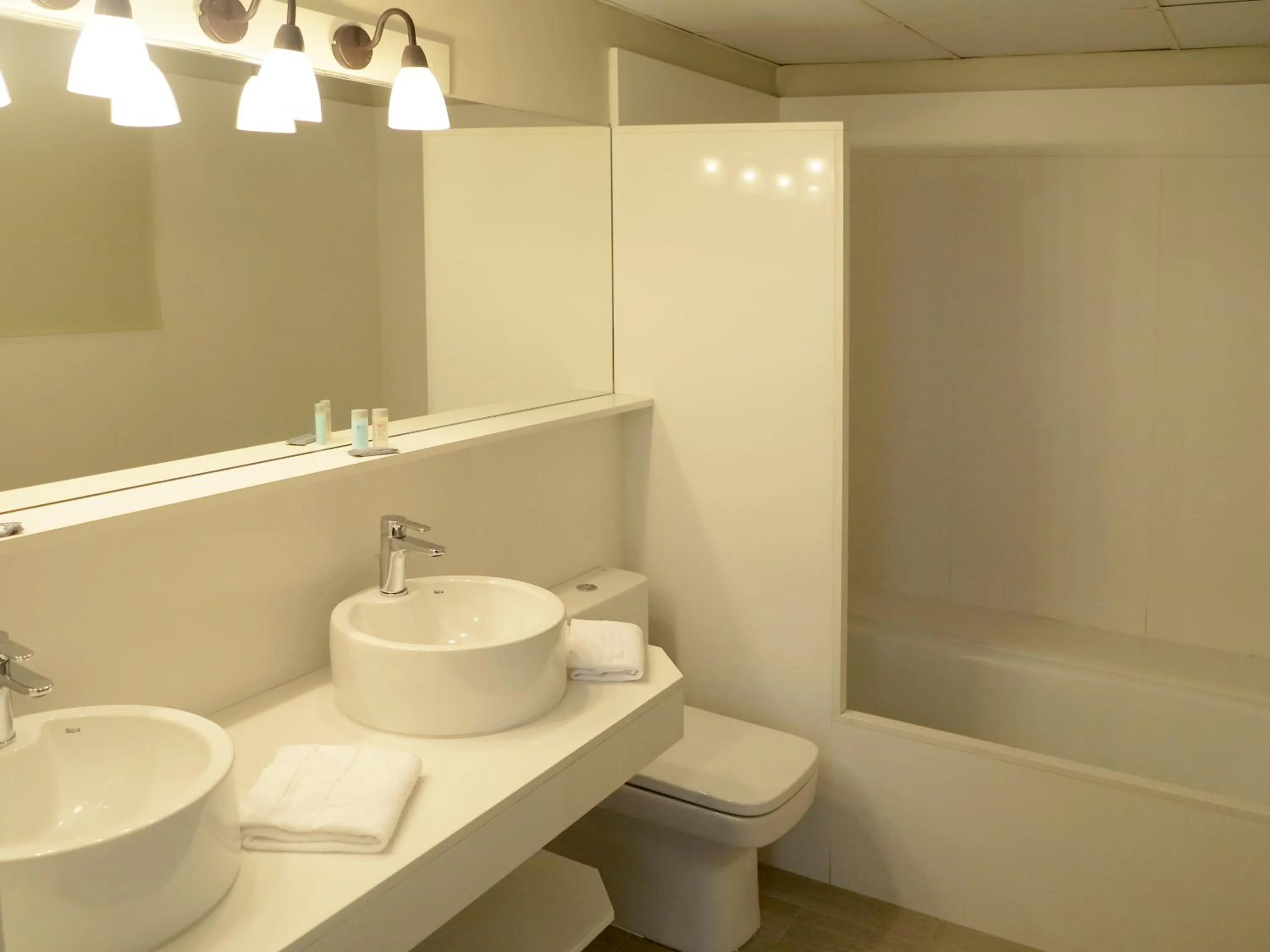 Bathroom in Serennia Exclusive Rooms