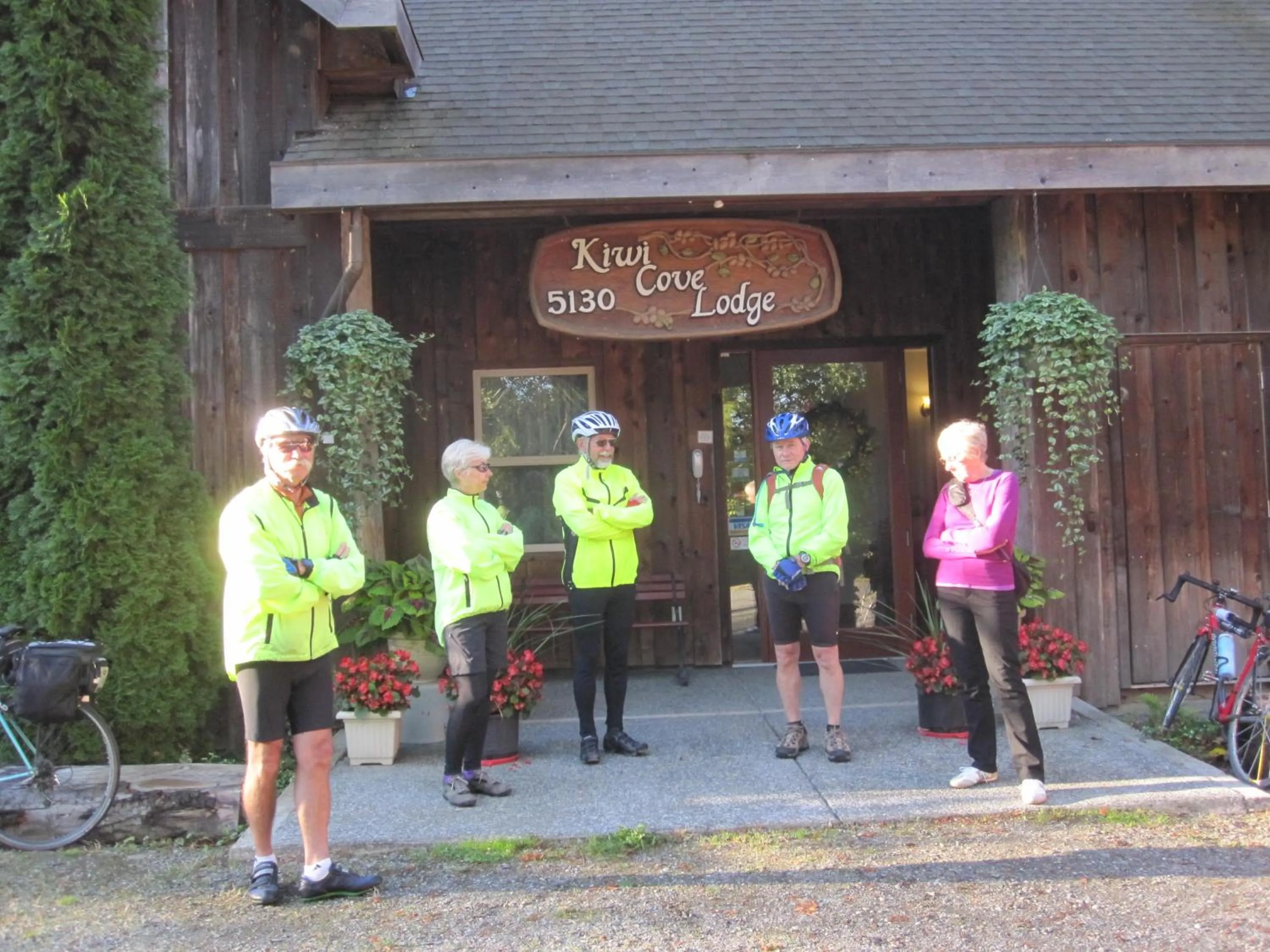 Cycling in Kiwi Cove Lodge