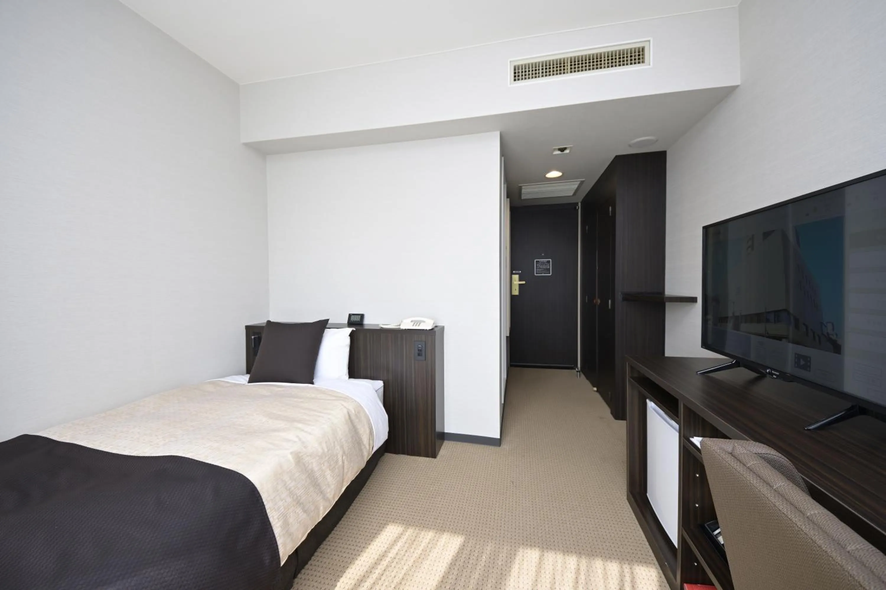 Bedroom, Bed in The Italia Ken