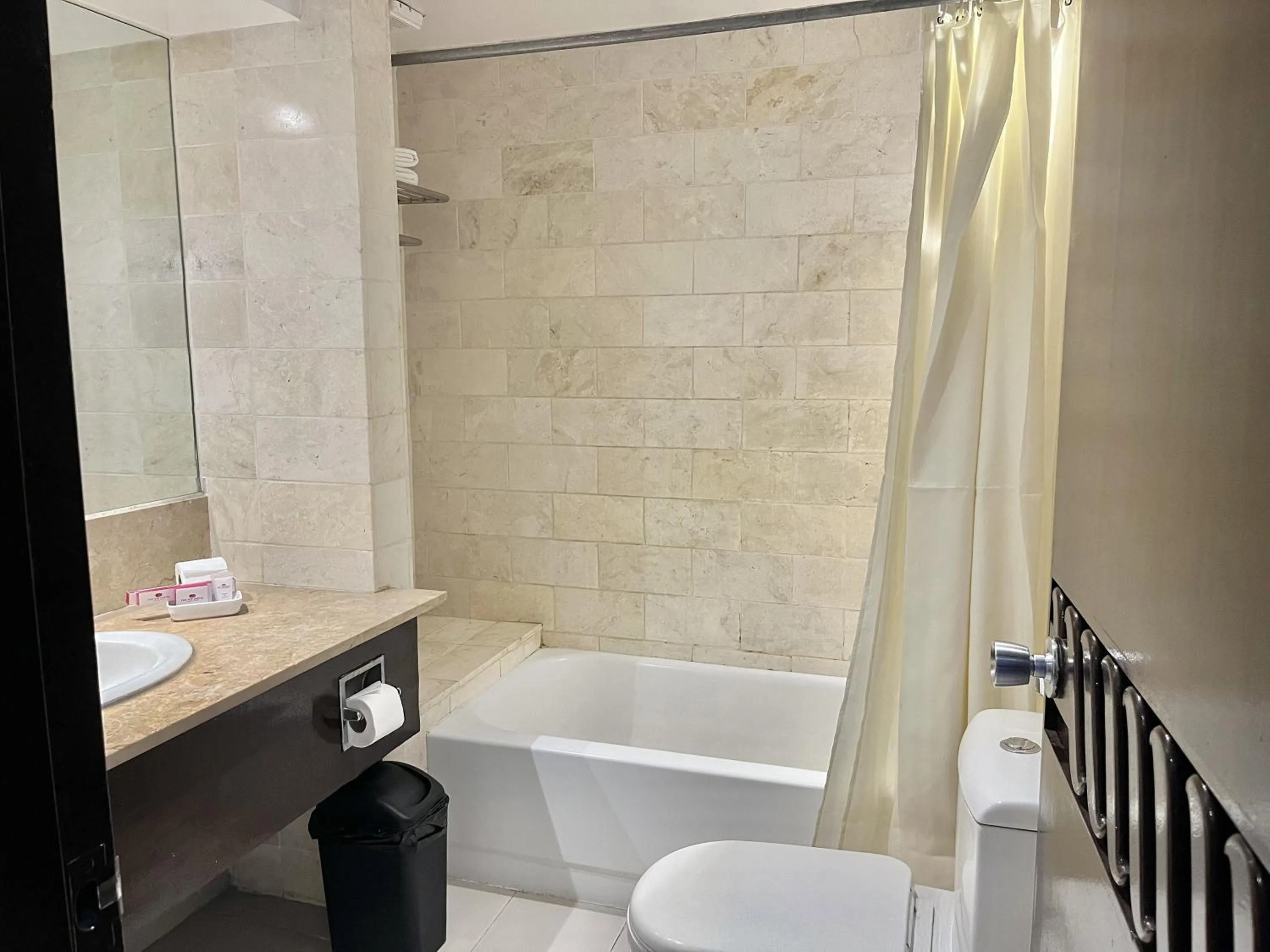 Bathroom in The VIP Hotel Cagayan De Oro