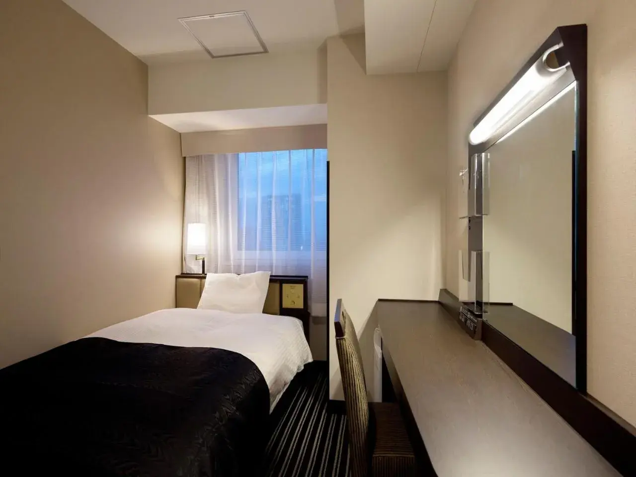 Photo of the whole room, Bed in APA Hotel Shinjuku Kabukicho Tower Photo of the whole room, Bed in APA Hotel Shinjuku Kabukicho Tower