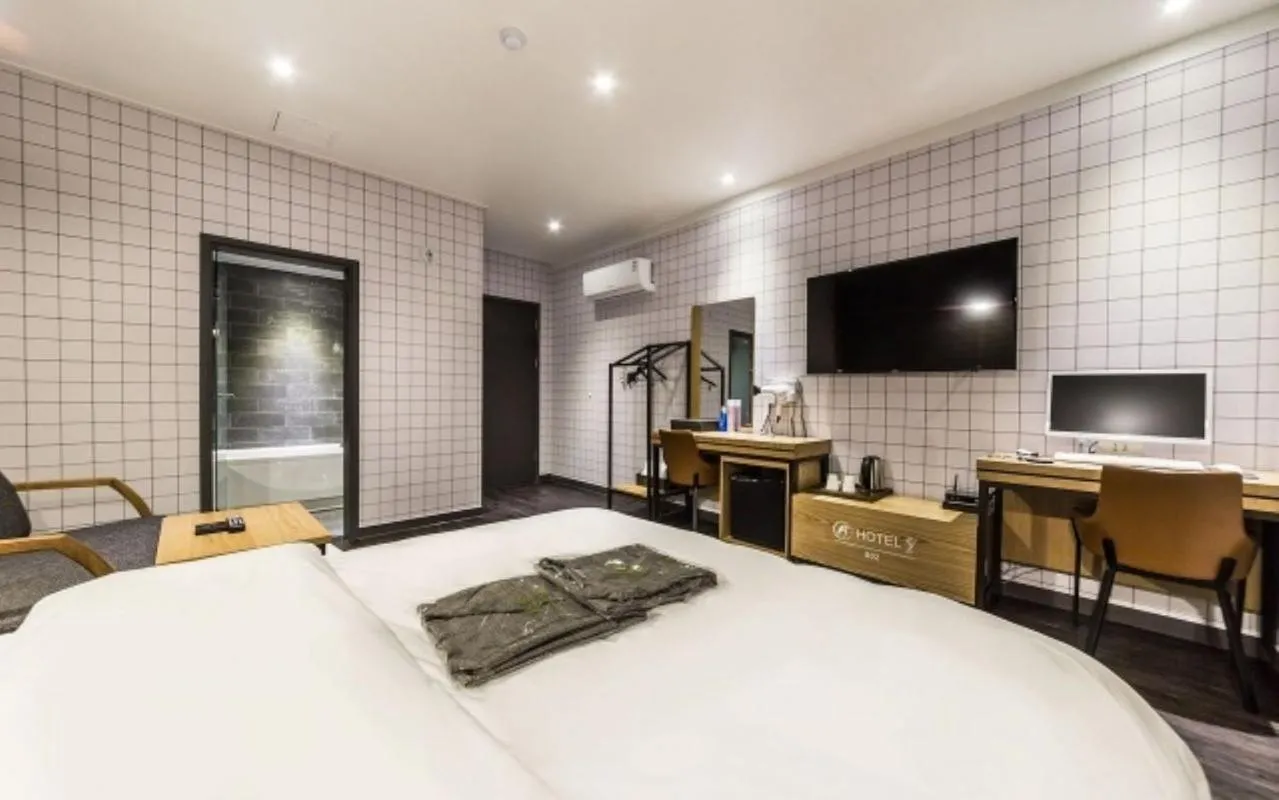 Photo of the whole room, Bed in Gangdong Moon Boutique Hotel