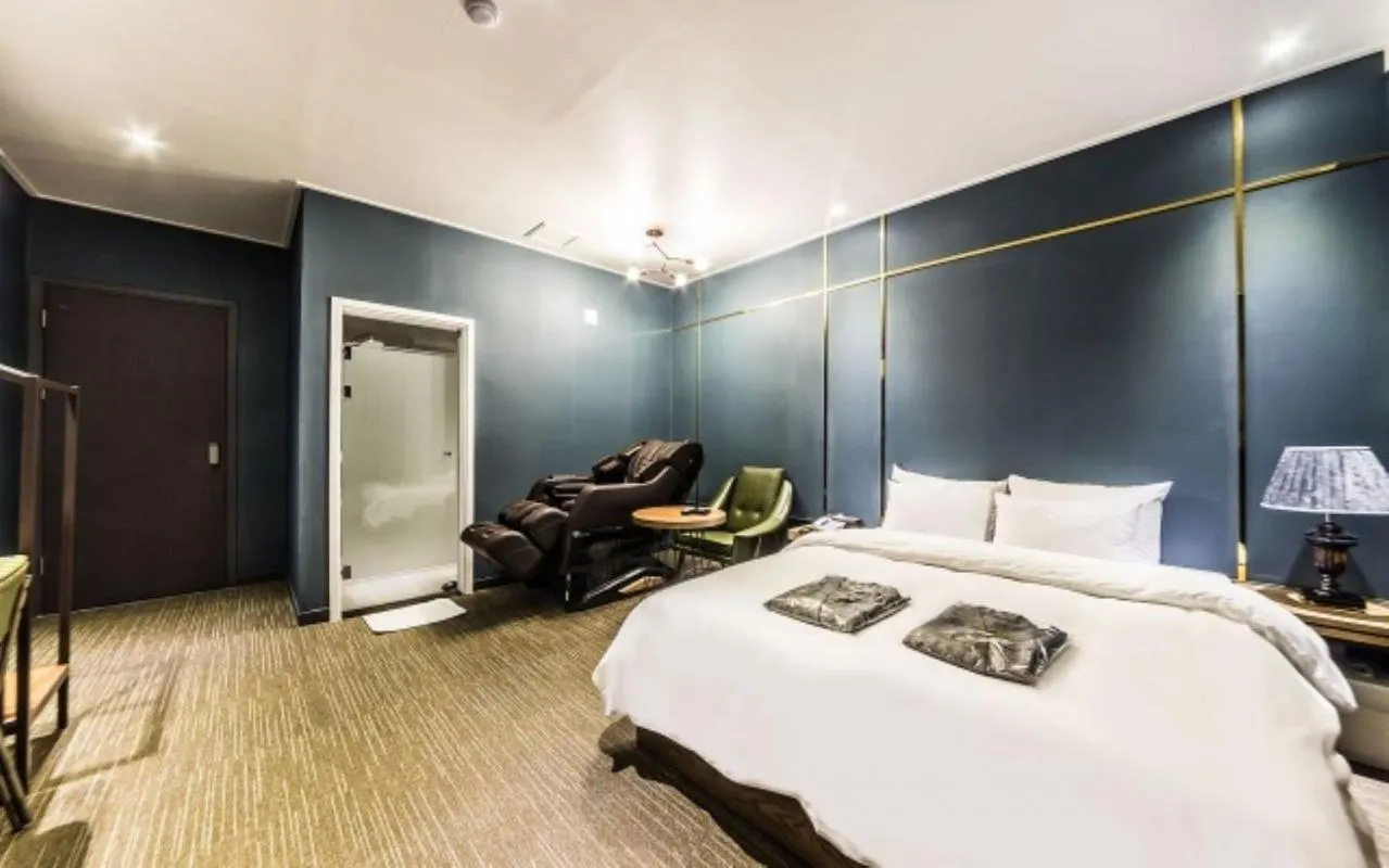 Photo of the whole room, Bed in Gangdong Moon Boutique Hotel