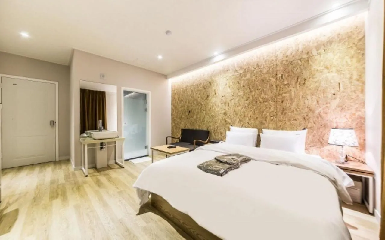Bedroom, Bed in Gangdong Moon Boutique Hotel