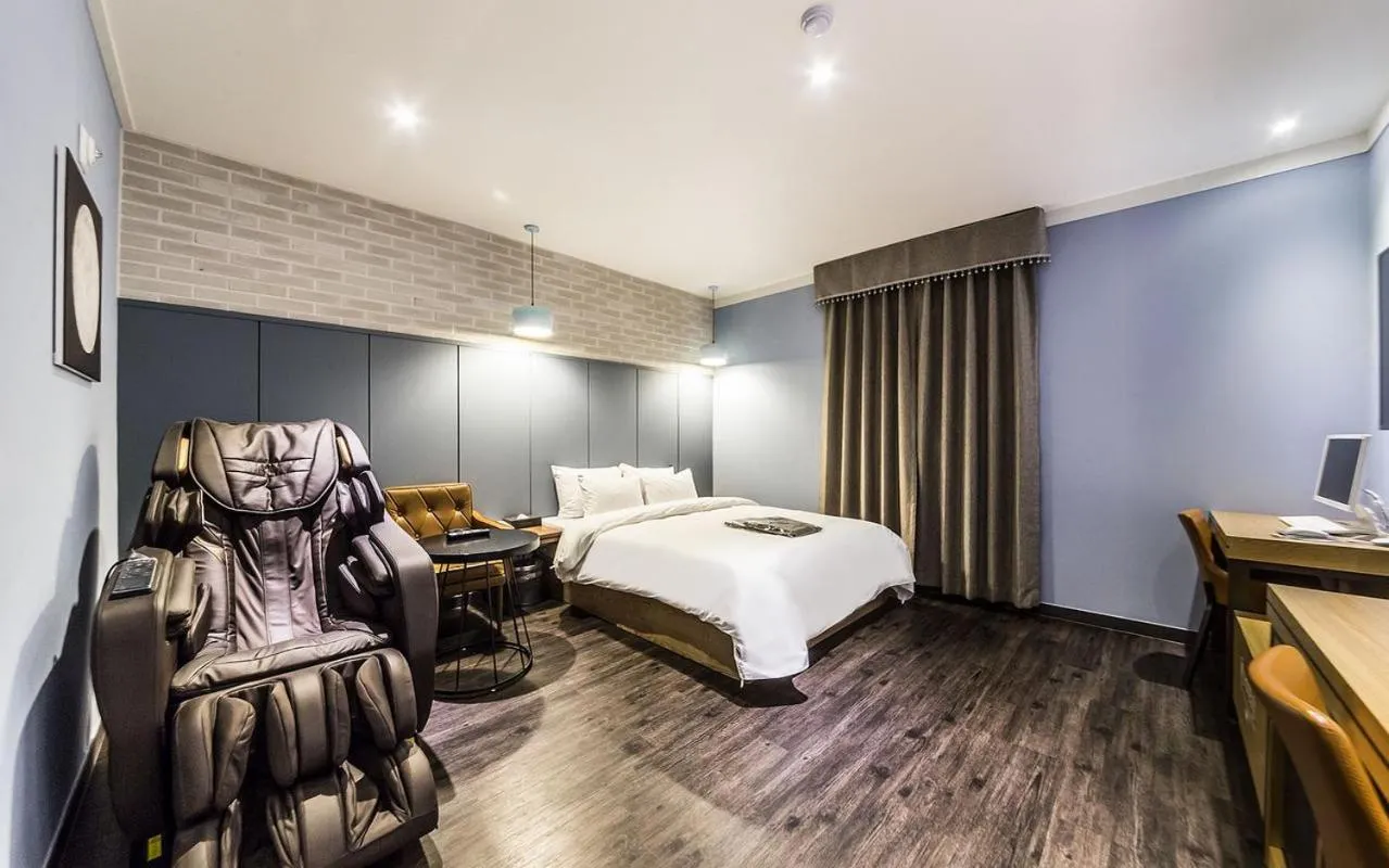 Photo of the whole room, Bed in Gangdong Moon Boutique Hotel