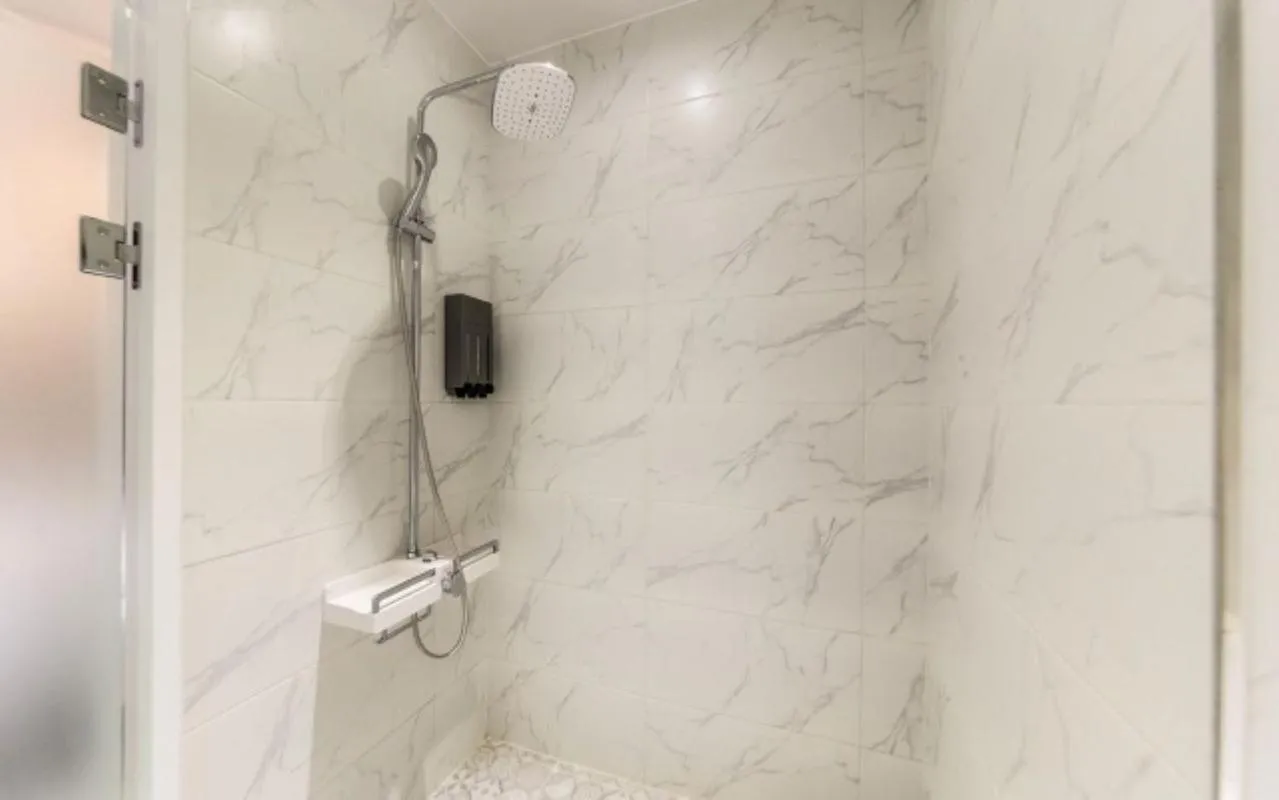 Shower in Gangdong Moon Boutique Hotel