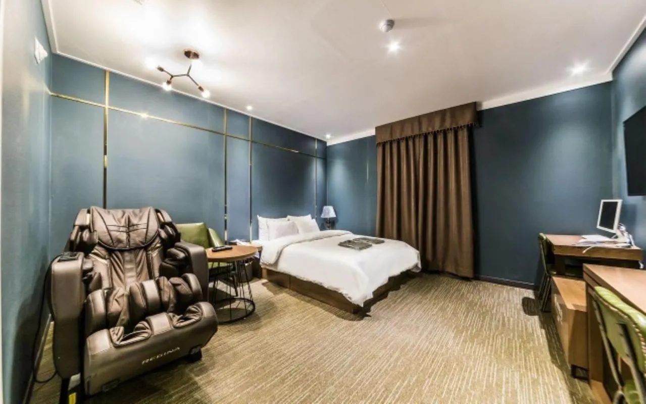 Photo of the whole room, Bed in Gangdong Moon Boutique Hotel