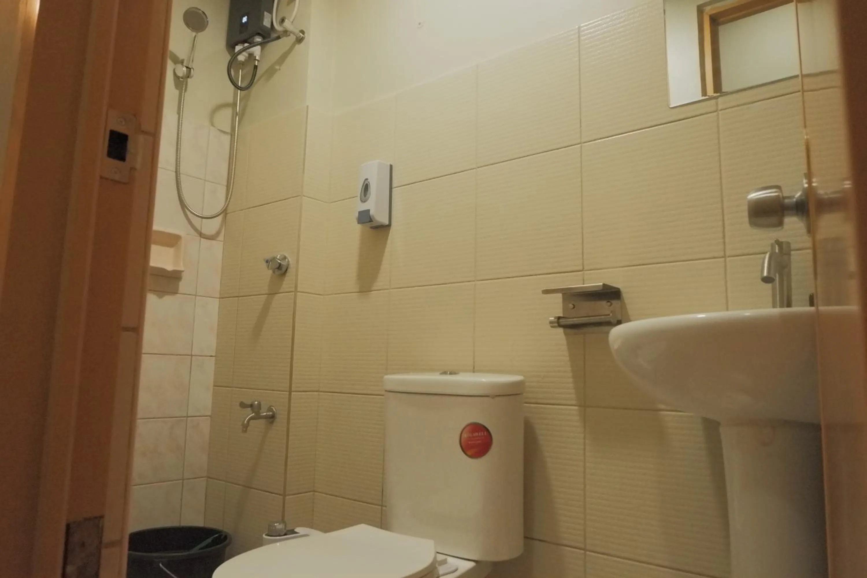 Shower in Brightwood Hotel & Residences