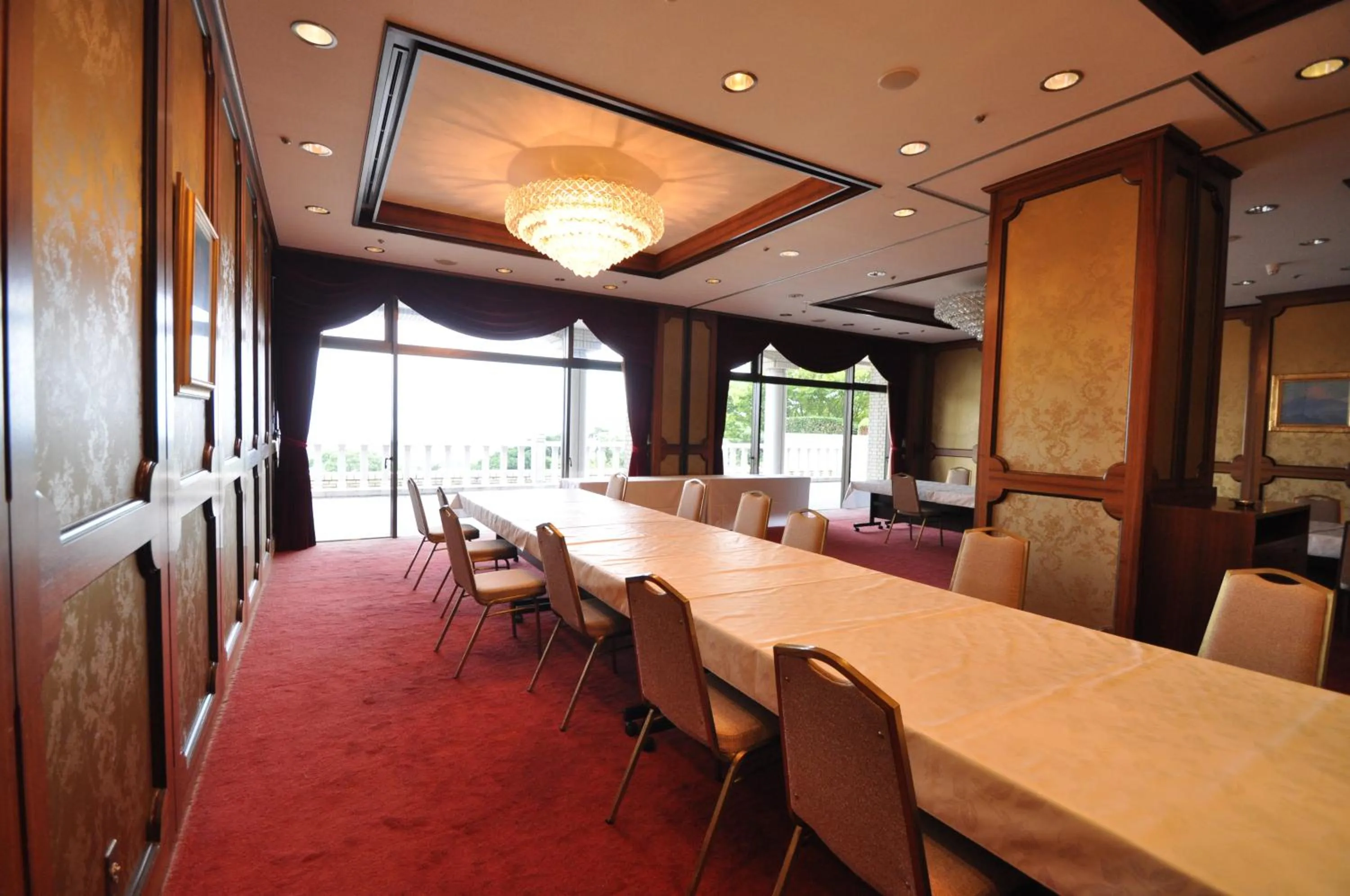 Shizuoka Country Hamaoka Course & Hotel