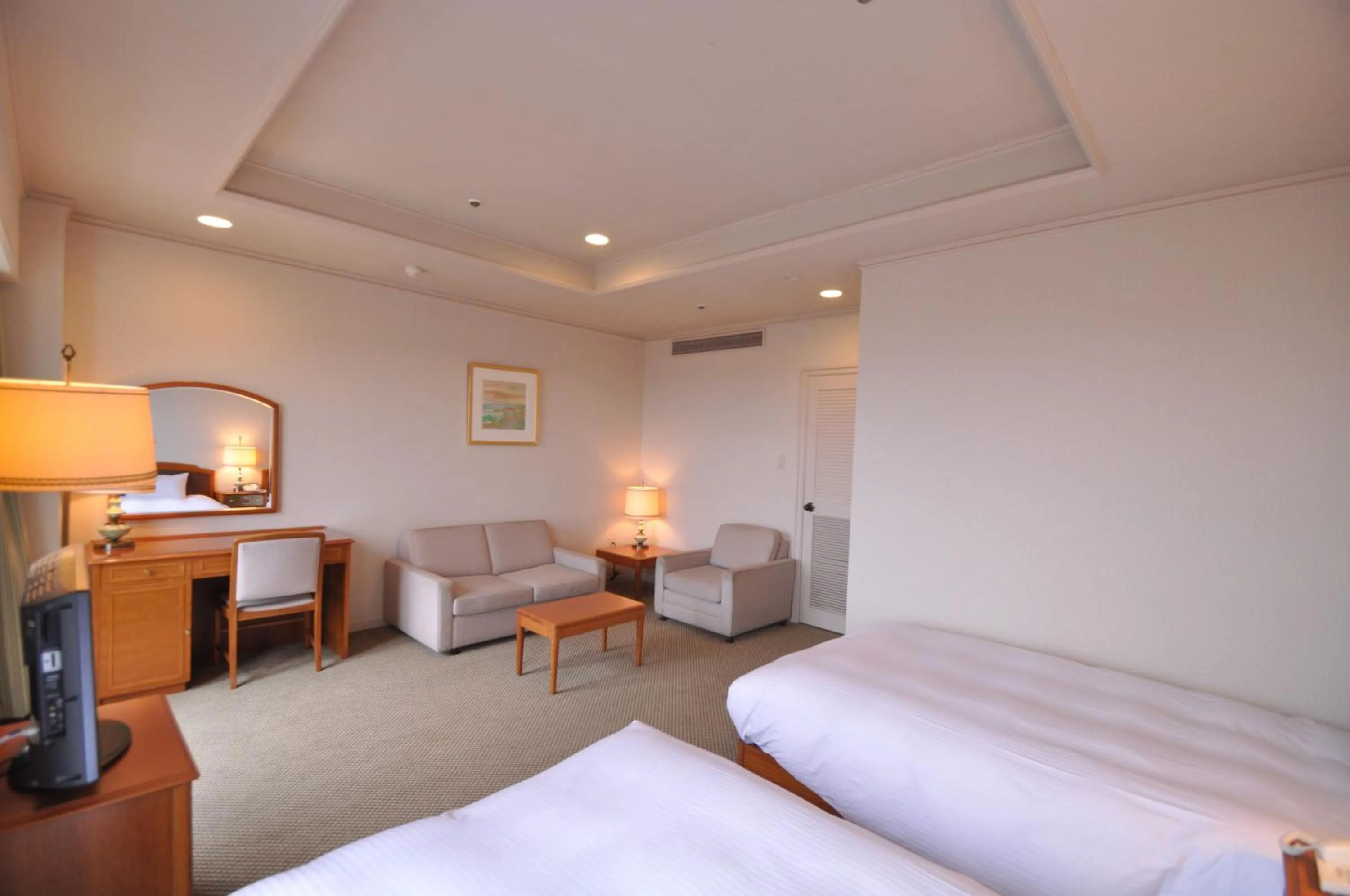 Photo of the whole room, Bed in Shizuoka Country Hamaoka Course & Hotel