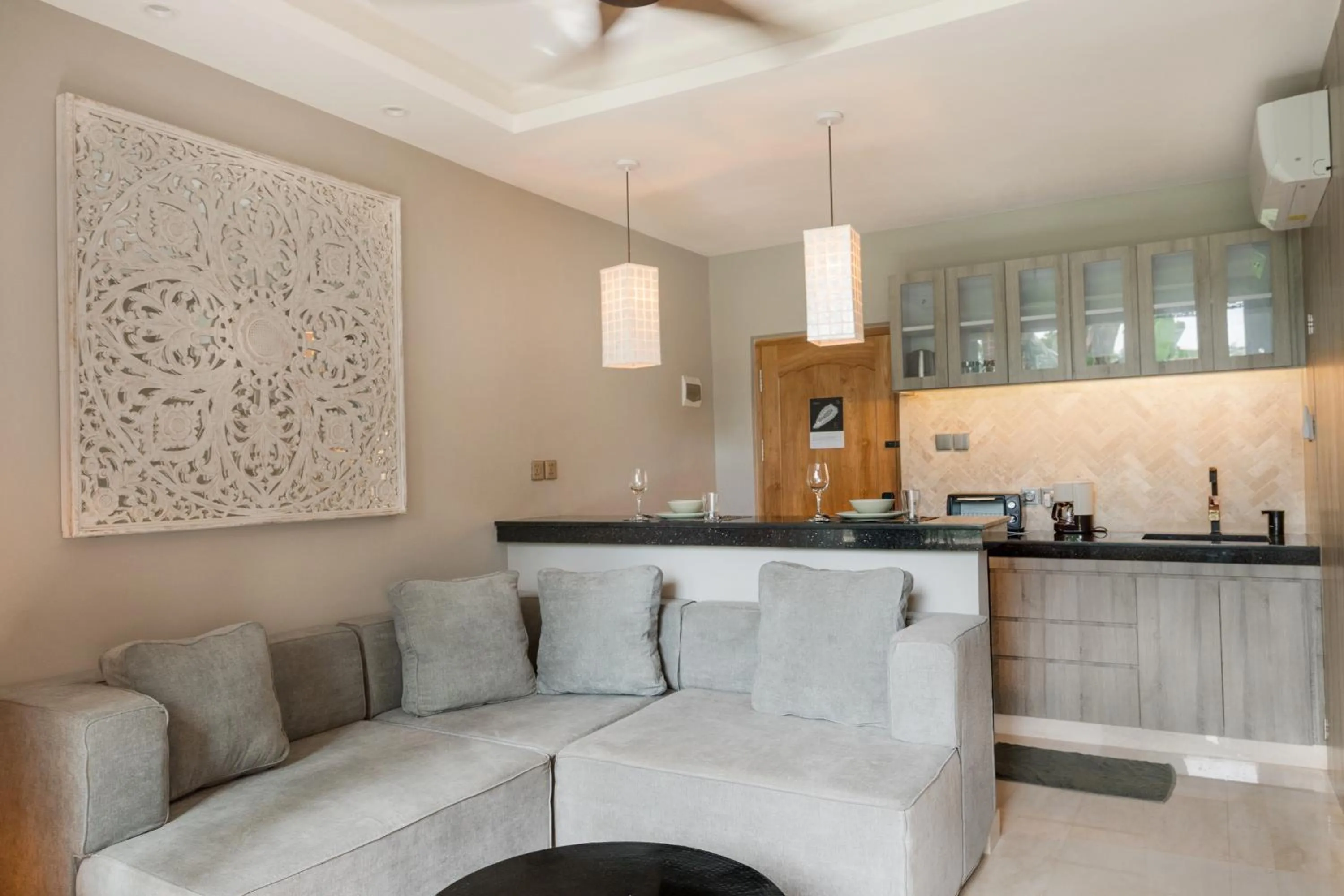 Living room in Baliris Canggu Villa by Betterplace