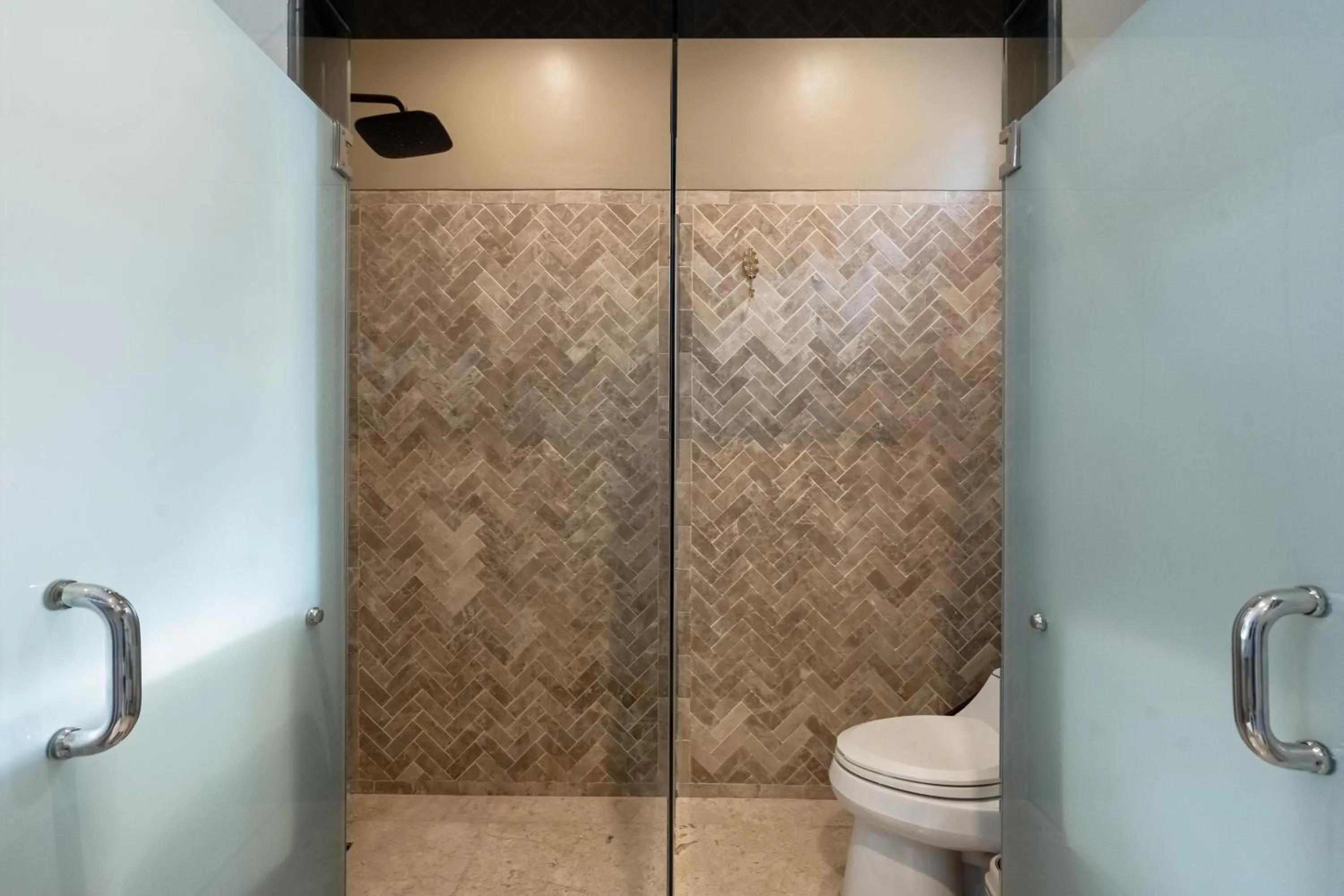 Shower in Baliris Canggu Villa by Betterplace