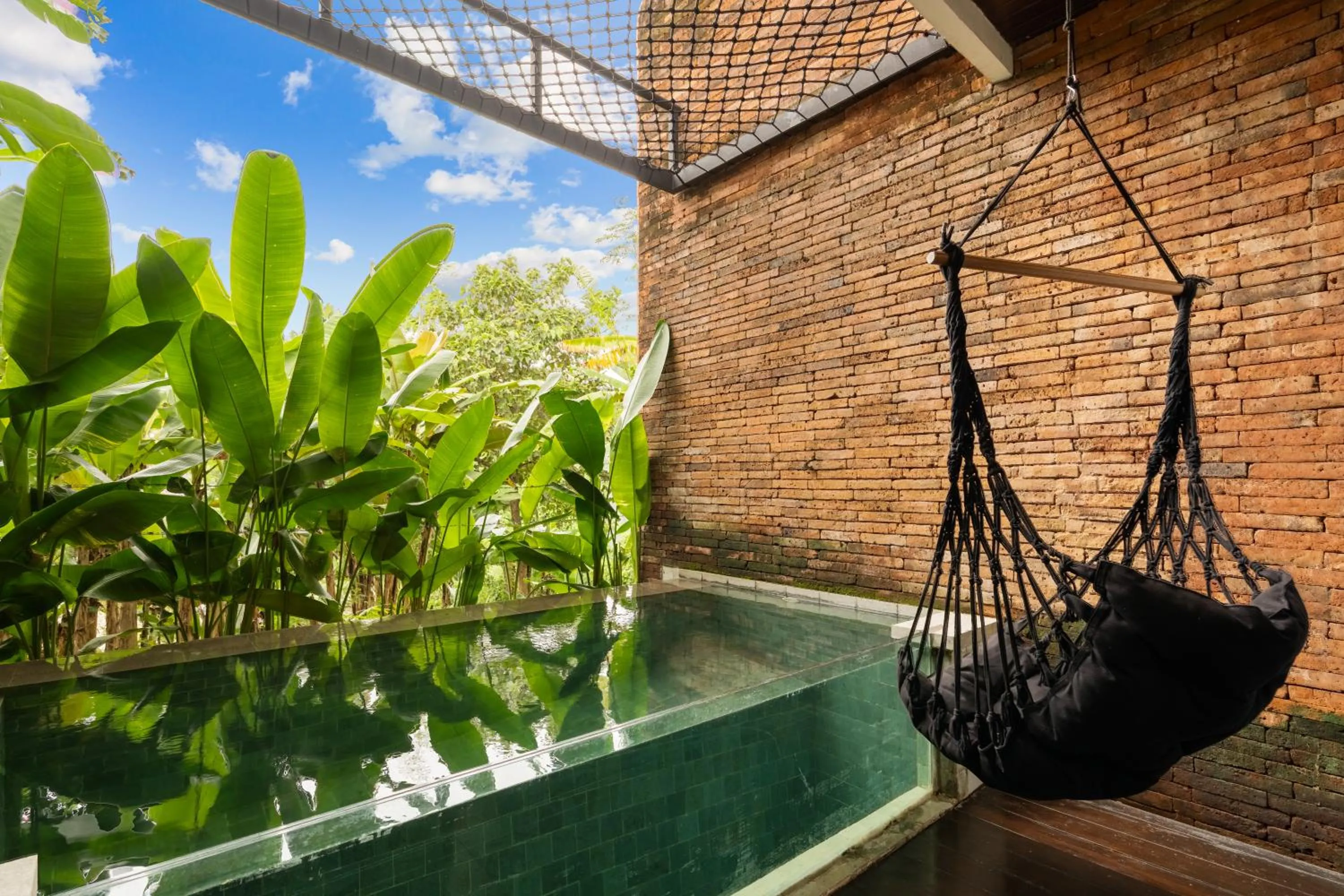 Swimming pool in Baliris Canggu Villa by Betterplace